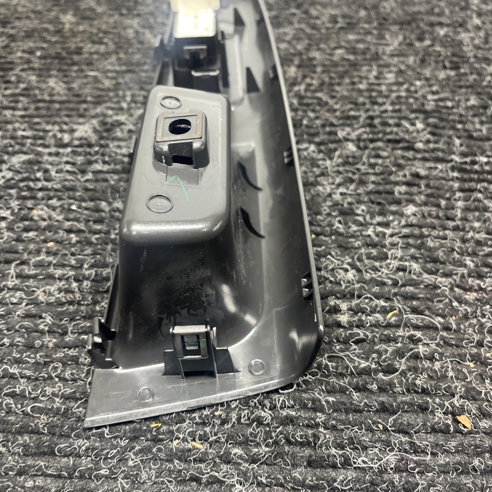 ☑️ 2011-2014 SUBARU WRX STI REAR RH Passenger WINDOW SWITCH TRIM. P/N 94266FG500