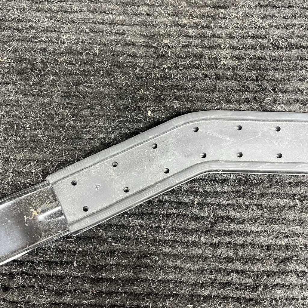 ☑️ 2008-2013 BMW 128i 135i Coupe Battery Protection Bar Bracket Holder Tie OEM