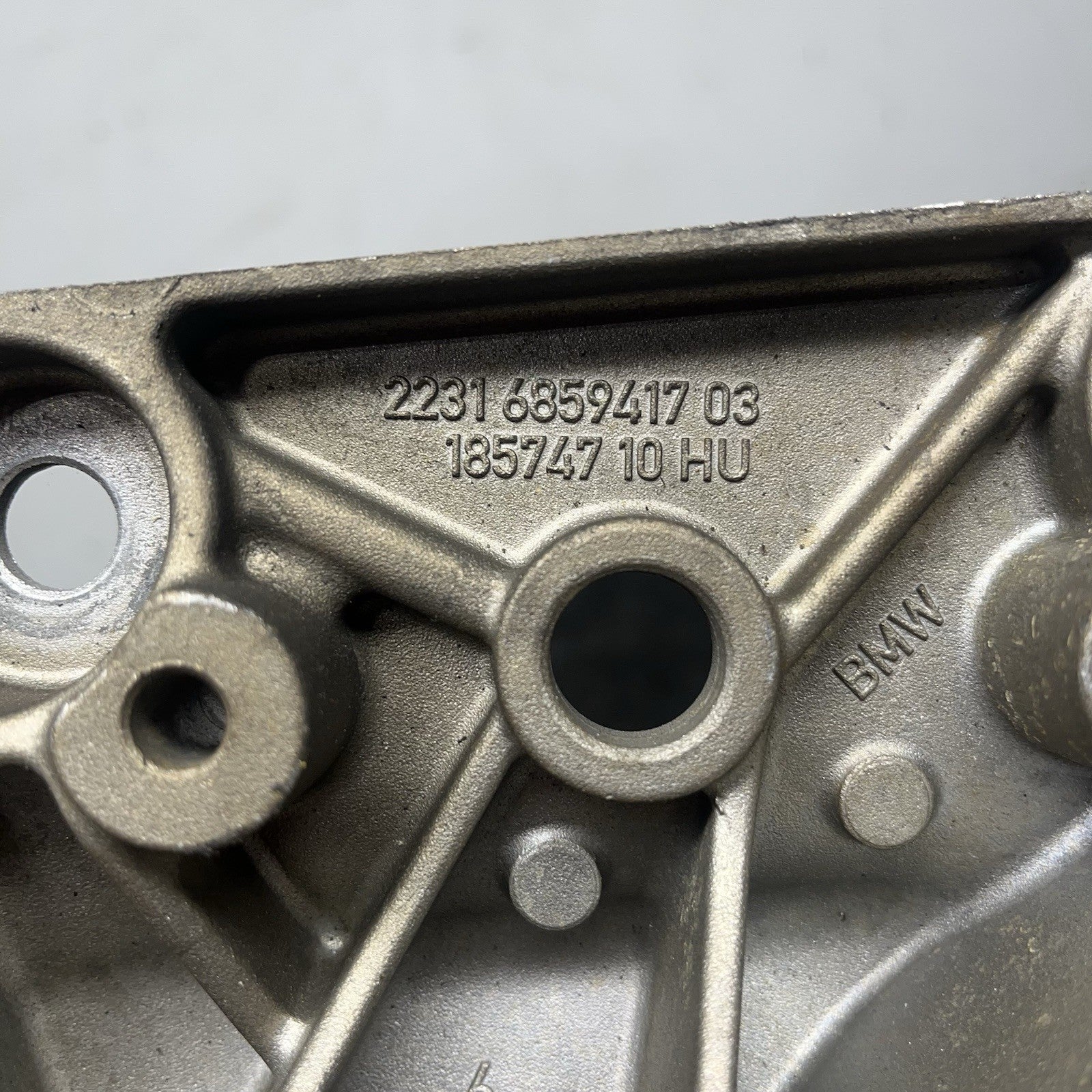 ☑️ 16-21 BMW F30 F32 F36 Auto Transmission Gearbox Support Mount Bracket OEM