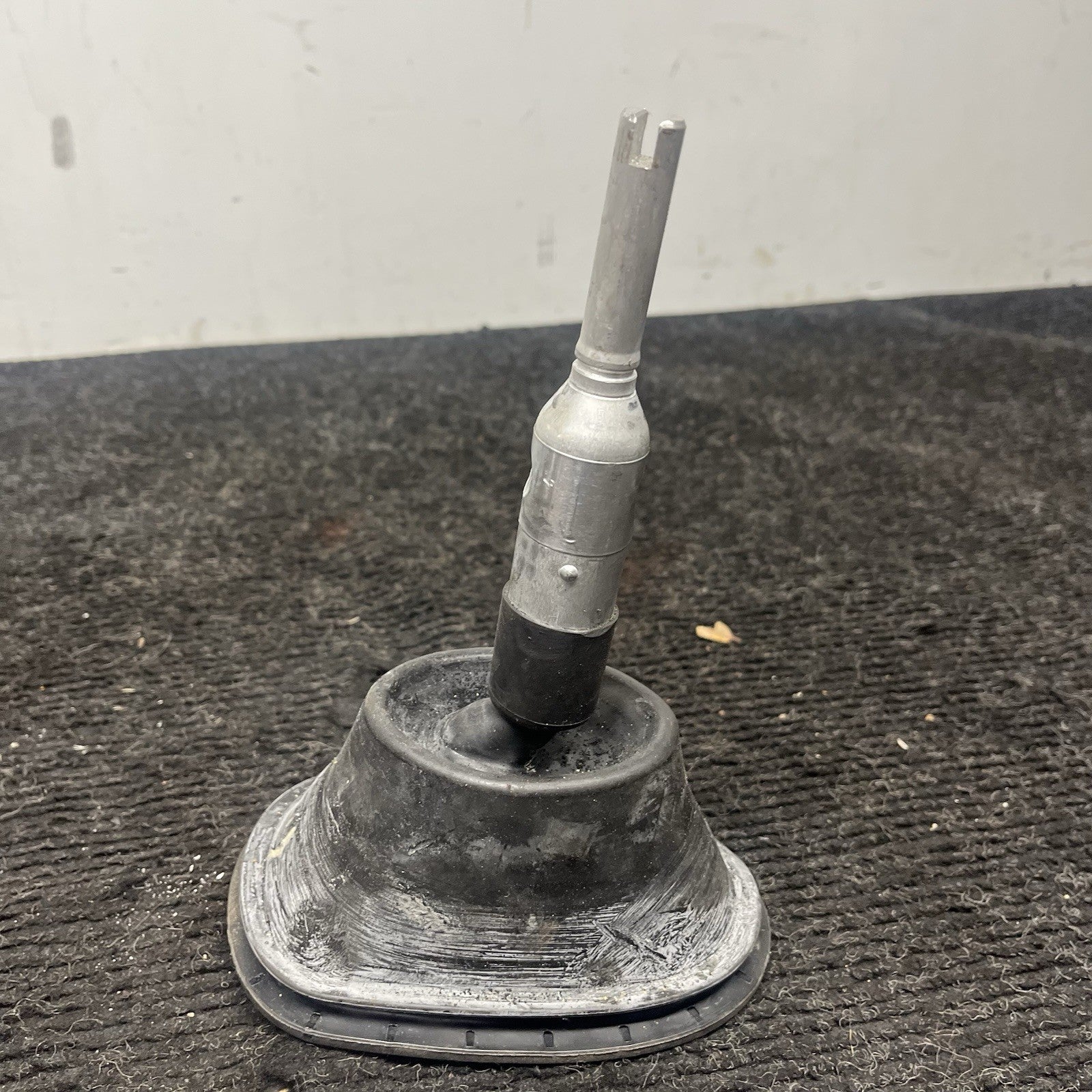 ☑️ 2015-2020 BMW M4 3.0L - Manual Shift Lever / BOOT 2284894