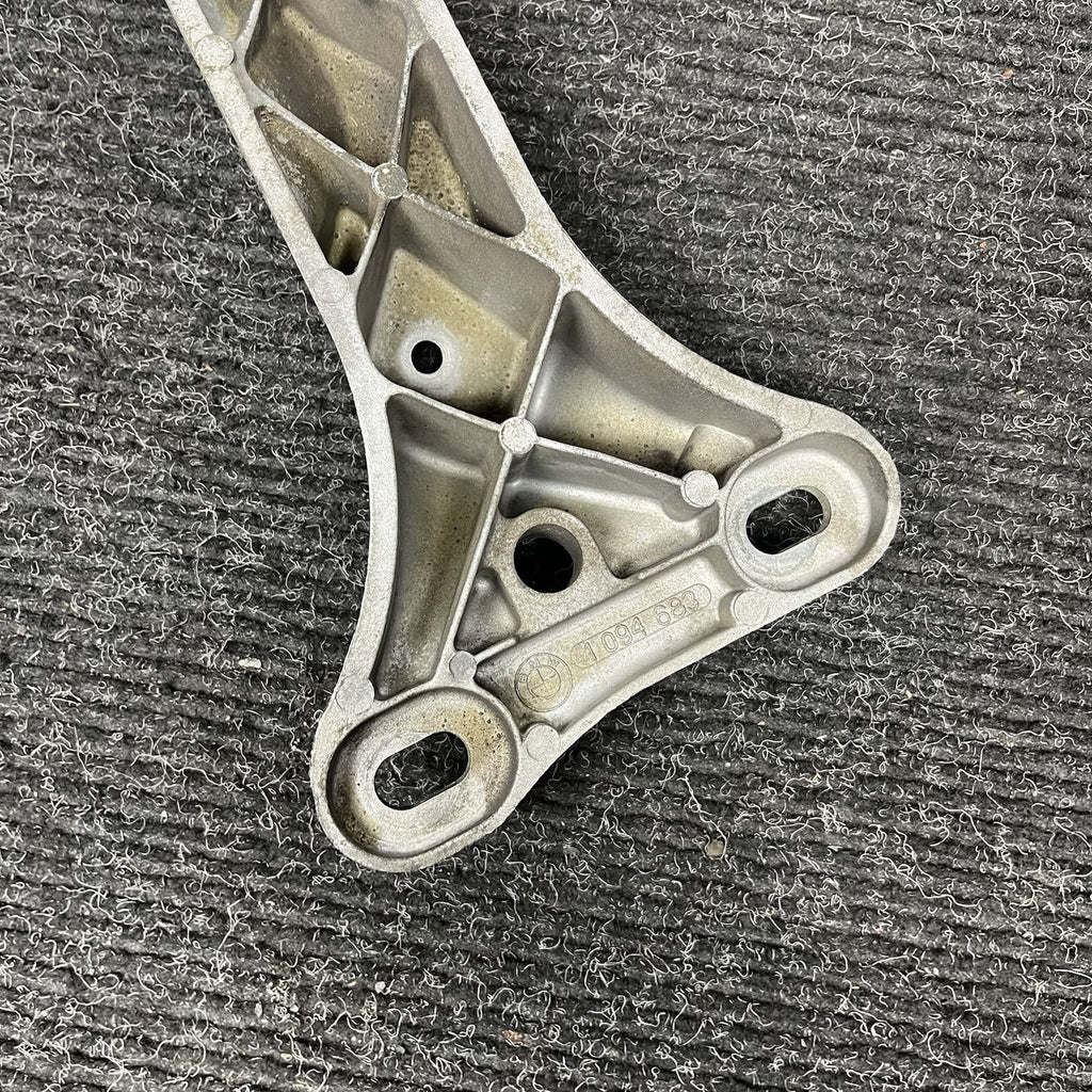 ☑️ 99-03 BMW E46 323i 325i 328i 330i MANUAL GEARBOX TRANSMISSION SUPPORT BRACKET