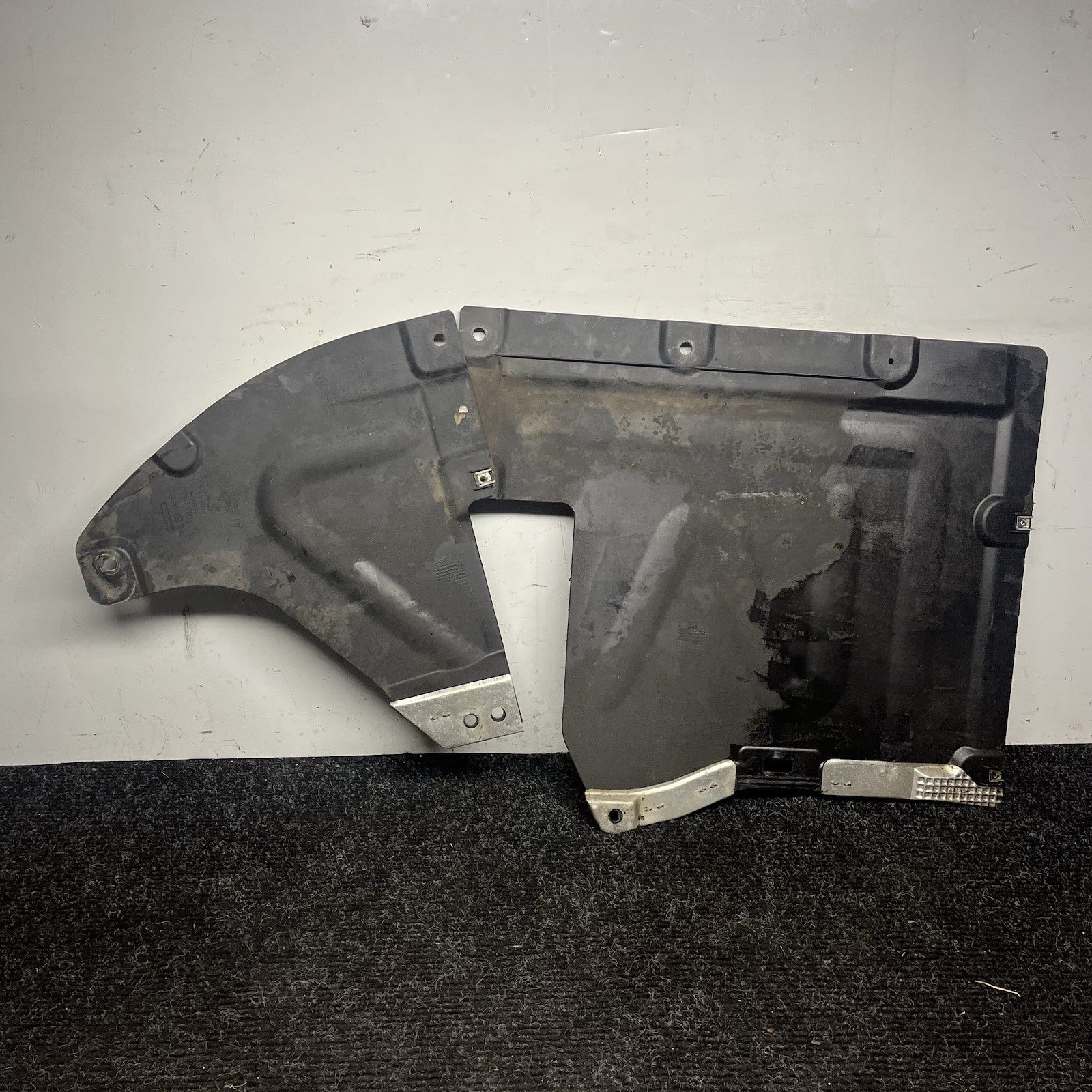 ☑️ 07-13 BMW 328i 335i Rear Underfloor Splash Shield Guard Cover Liner Tray OEM