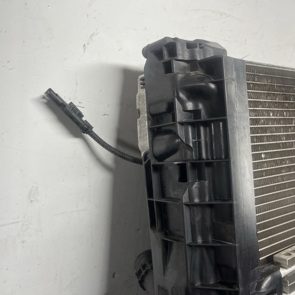☑️BMW E93 E92 E90 E82 328I N51 Engine Radiator Ac Condenser Assembly OEM