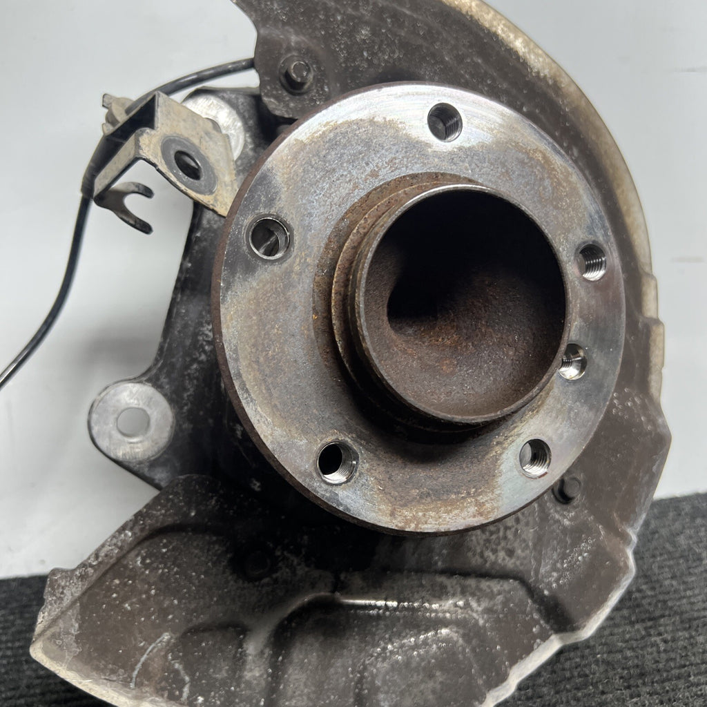 ☑️ 06-13 OEM BMW E82 E90 E92 RWD Front Right Hub Knuckle Wheel Bearing Spindle
