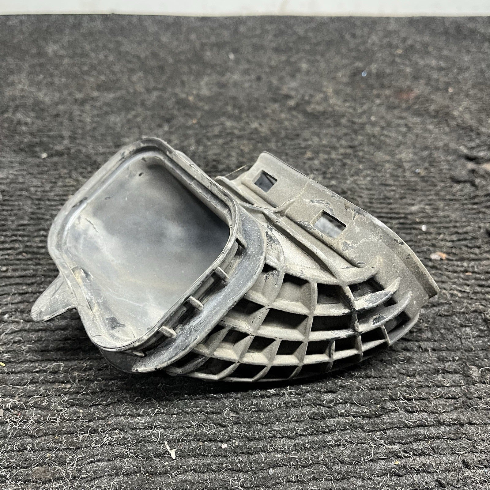☑️ 2011-2017 BMW 3 F30 F35 F31 Brake Air Duct 72336438 OEM
