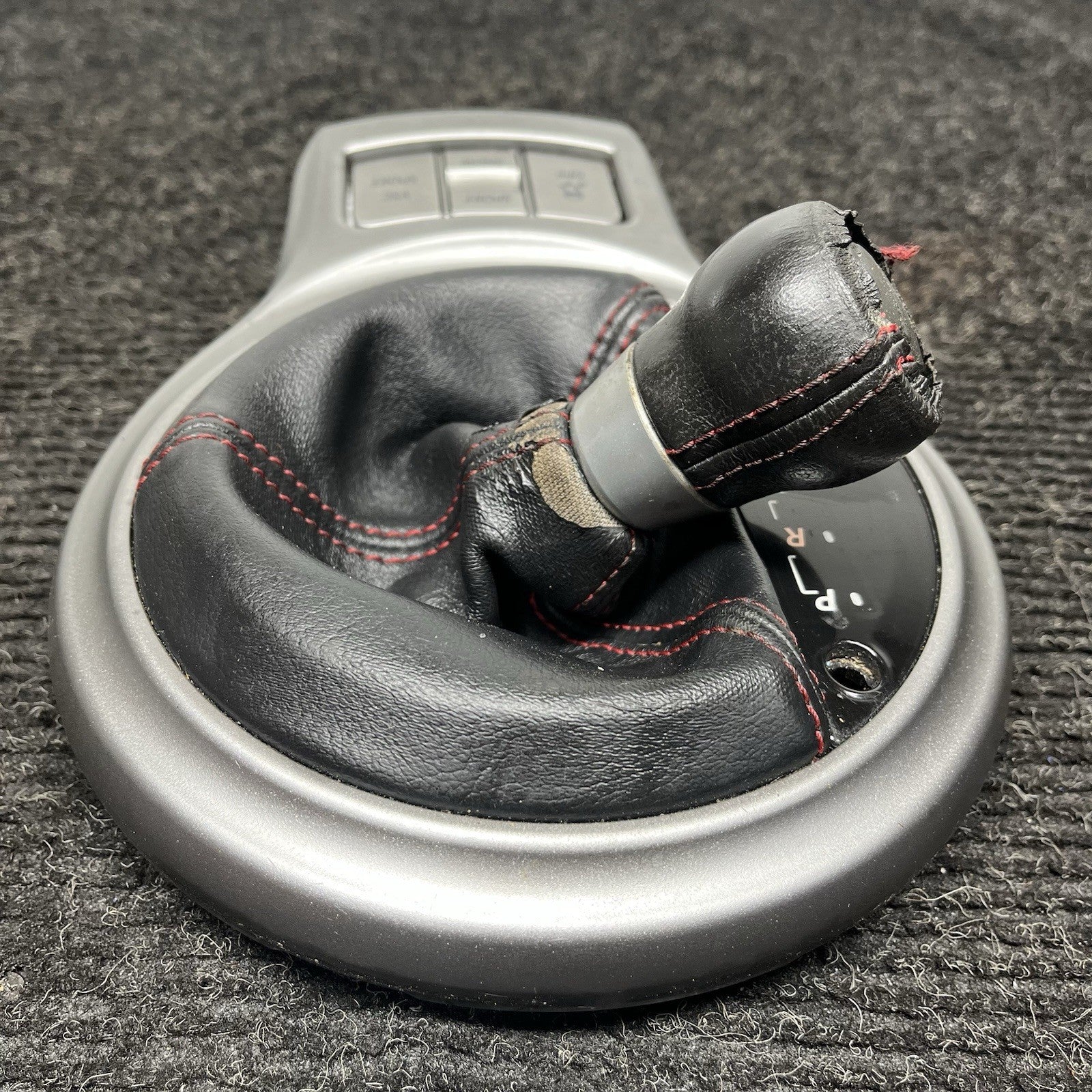 ☑️ 13-20 TOYOTA 86 BRZ FRS AUTOMATIC SHIFTER TRIM LEATHER BOOT RED STITCHING OEM
