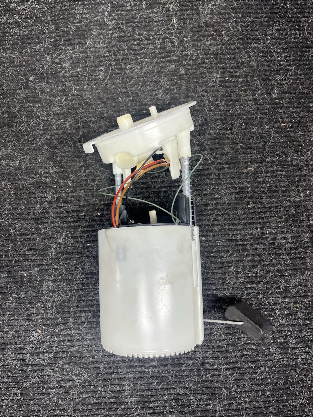 ☑️ 06-13 BMW E90 E84 E82 E88 E92 128i 135i 335i X1 Right Fuel Pump Assembly OEM