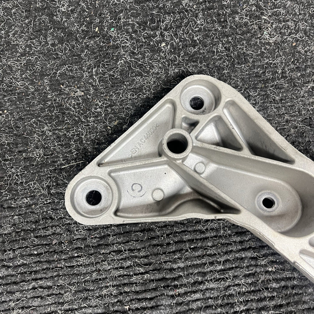 ☑️ 16-21 BMW F30 F32 F36 Auto Transmission Gearbox Support Mount Bracket OEM