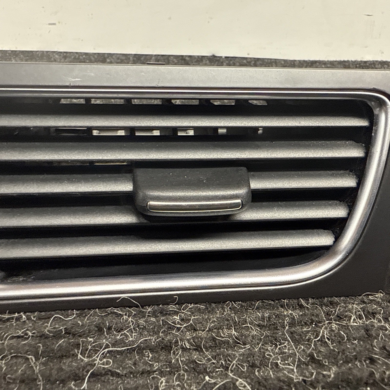 ☑️ 08-16 AUDI 8T A5 S5 RS5 A4 S4 CENTER DASHBOARD DASH AIR VENT TRIM OEM