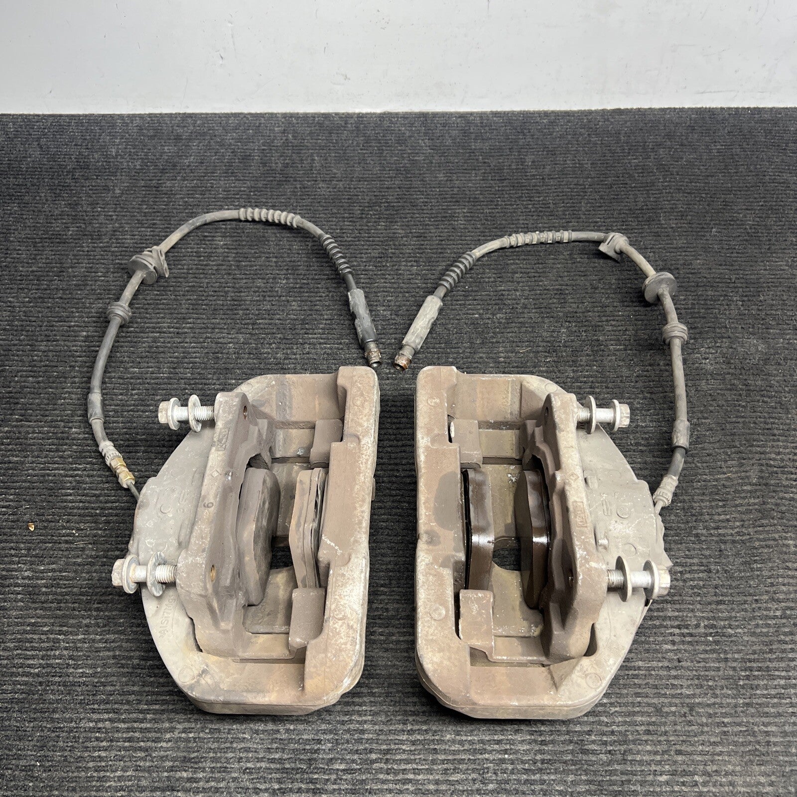 ☑️ 10-18 OEM BMW F07 F10 F12 F13 F01 F02 Front Left & Right Brake Calipers Pair