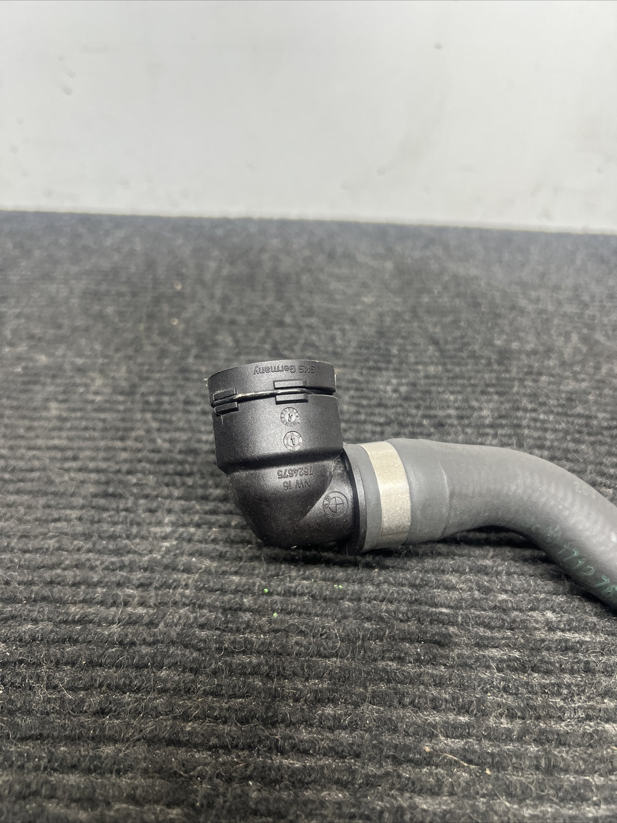 12-16 BMW 228 320 328 428 Engine Cooling System Coolant Hose F22 F23 F30 F32 F36