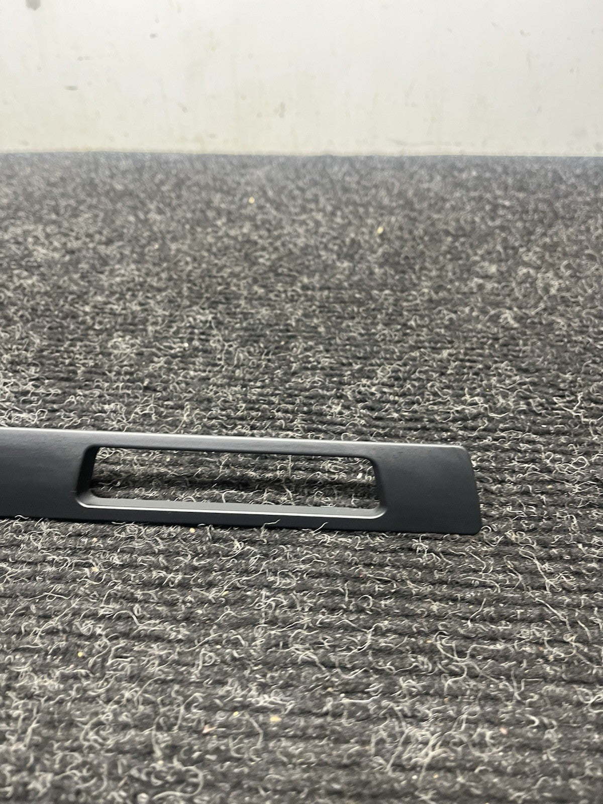 ☑️ 06-13 OEM BMW E90 E92 E93 328 335 M3 Cup Holder Decor Bezel Strip Trim Black