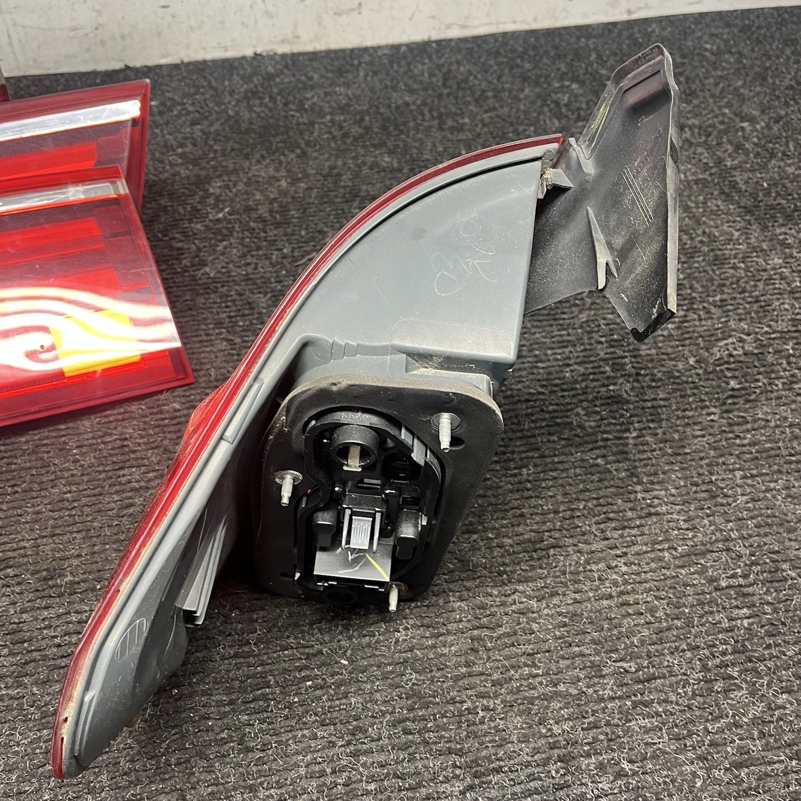 ☑️ BMW X5 E70 2010–2013 Lci Tail Lights Inner & Outer Set (4pcs) OEM