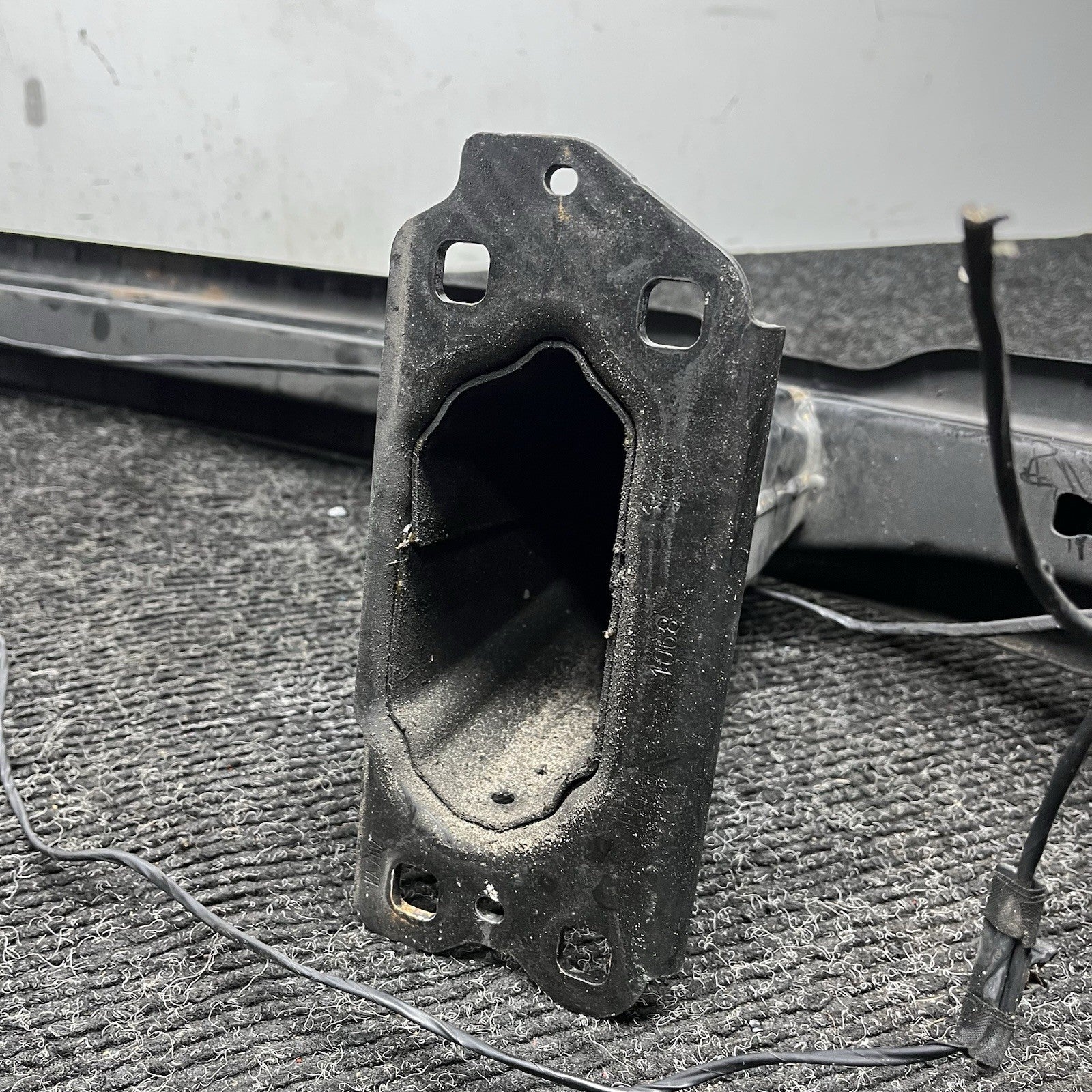 ☑️ OEM BMW E82 E88 128i 135i Front Support Frame Bumper Reinforcement Rebar Bar