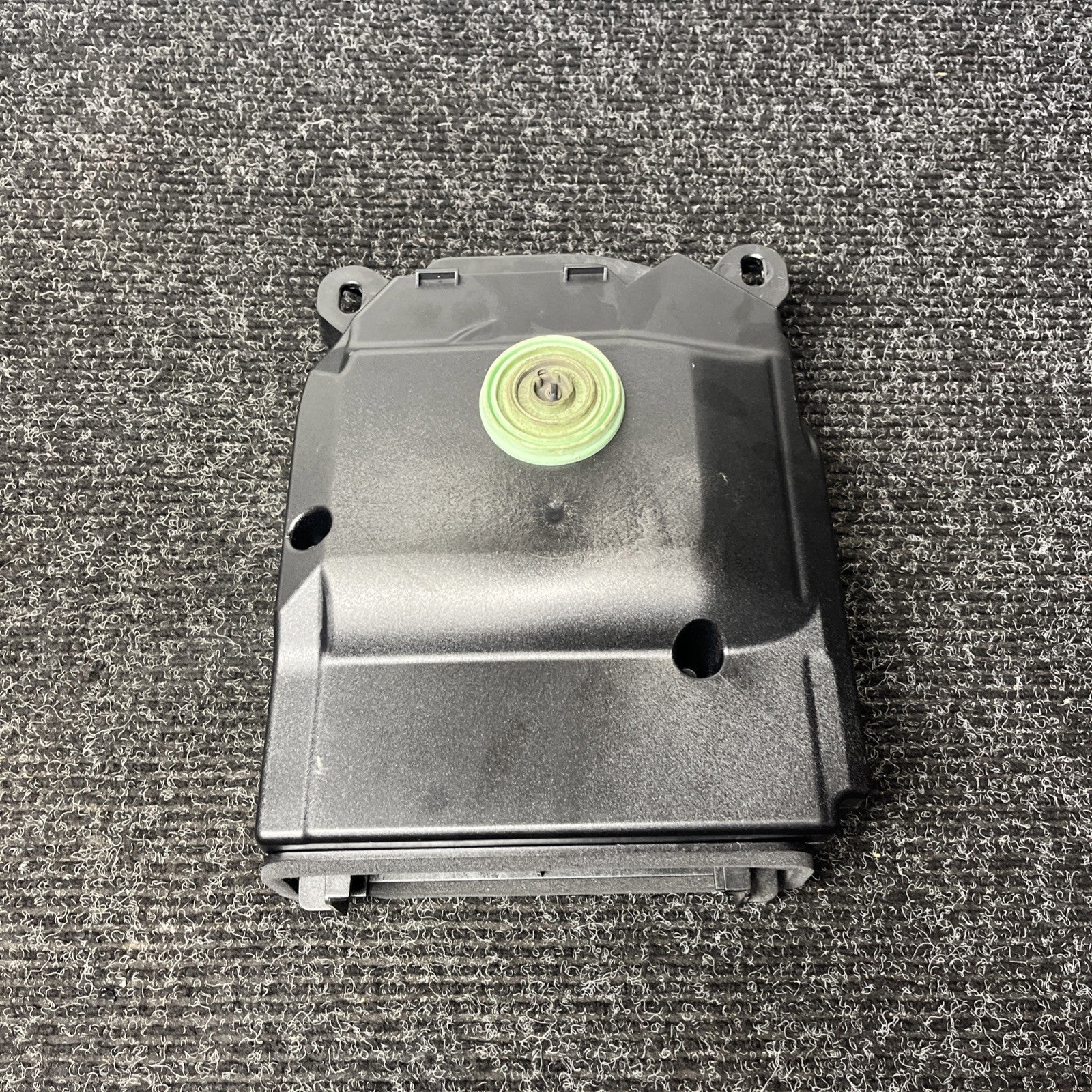 ☑️ OEM BMW E90 E92 E93 Left Bass Speaker Subwoofer Logic 7 Harman Kardon DSP L7