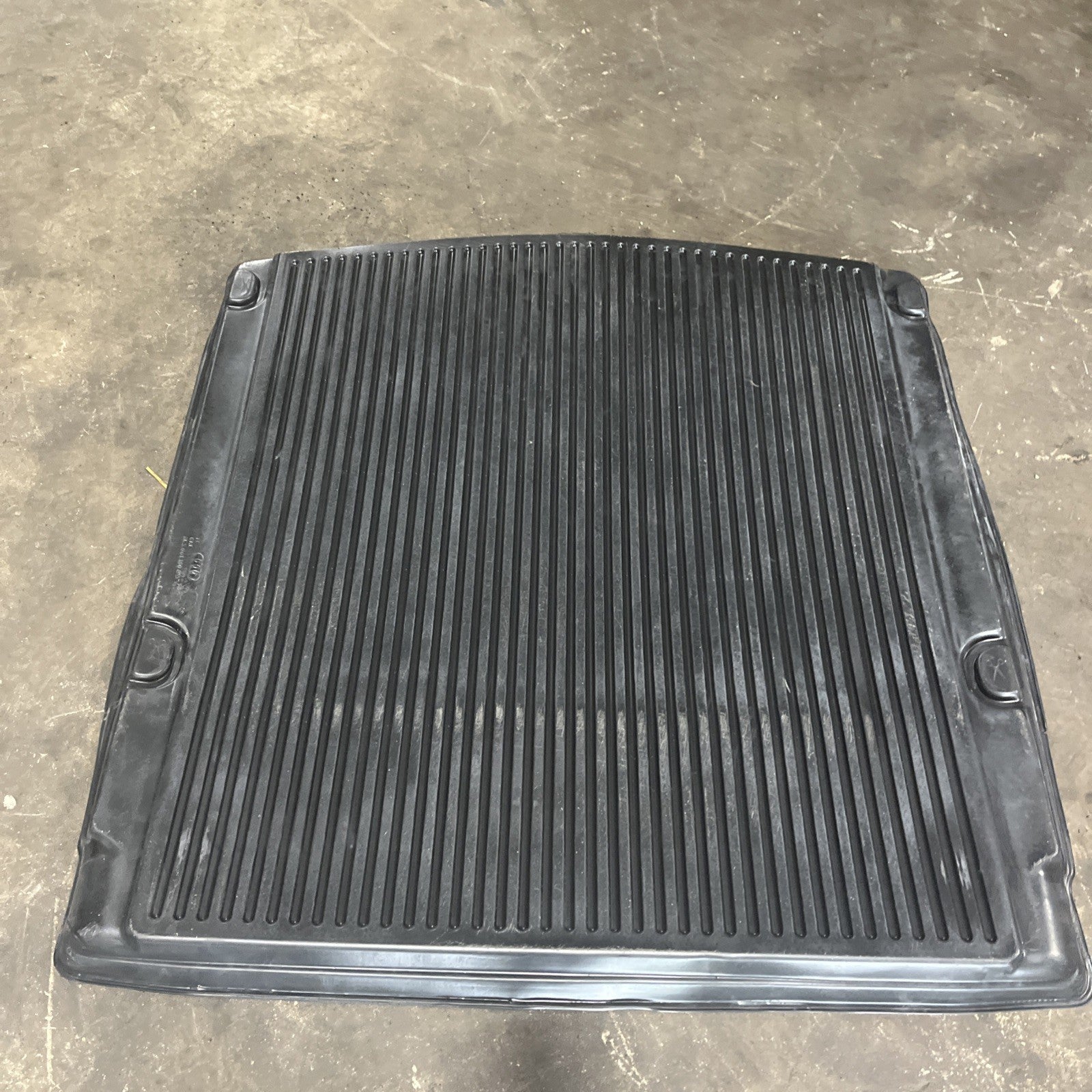 ☑️ OEM 2009-2017 Audi A8 All Weather Cargo Mat Trunk Liner Tray 4H0061180