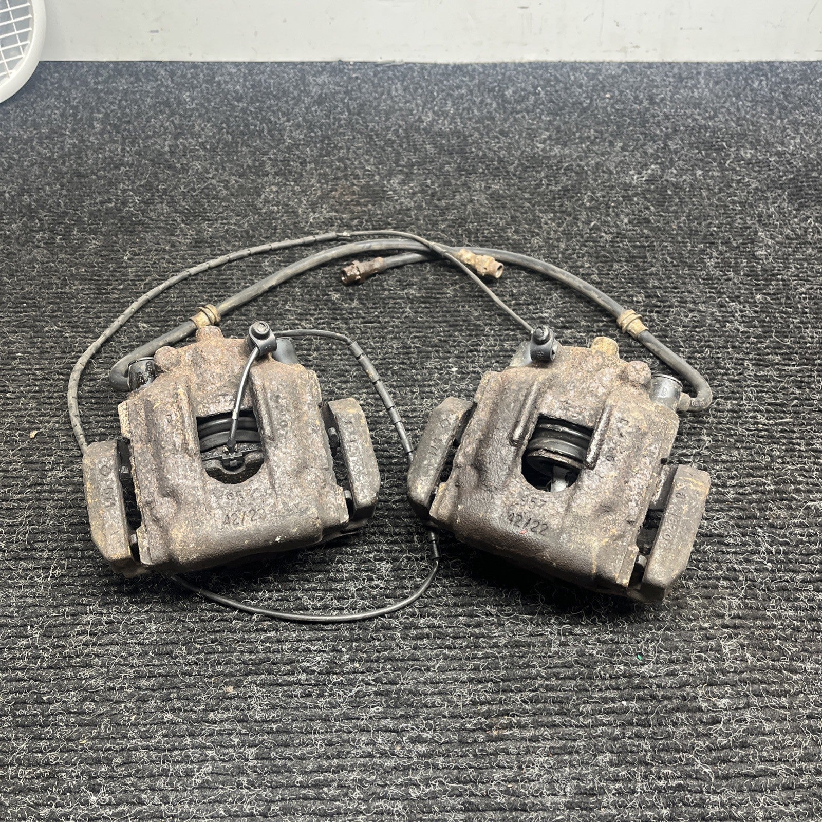 ☑️ 01-06 BMW E46 330i 330Ci RWD SET OF 2 REAR LEFT & RIGHT BRAKE CALIPER OEM
