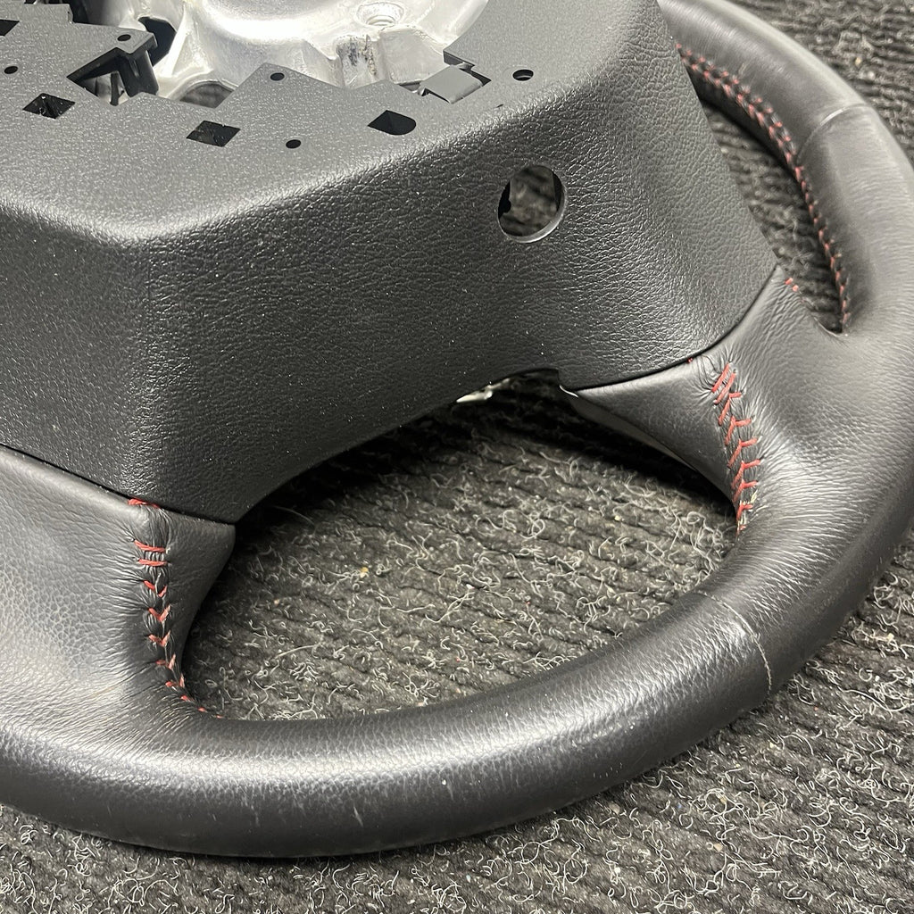 ☑️ 2008-2011 Subaru Impreza Black Rubber Steering Wheel w/ Cruise Control OEM