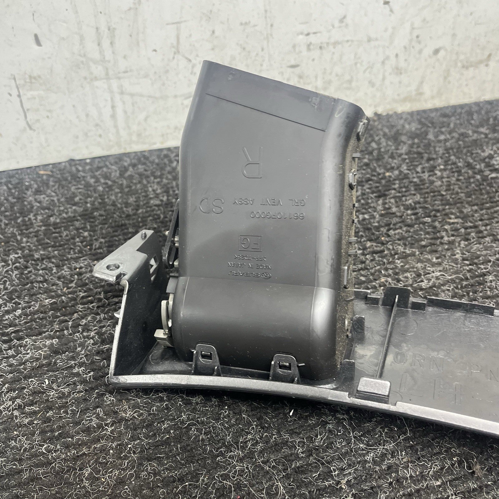 ☑️ 2008-2014 Subaru WRX Impreza Sedan Center Dash Climate Control Trim Bezel