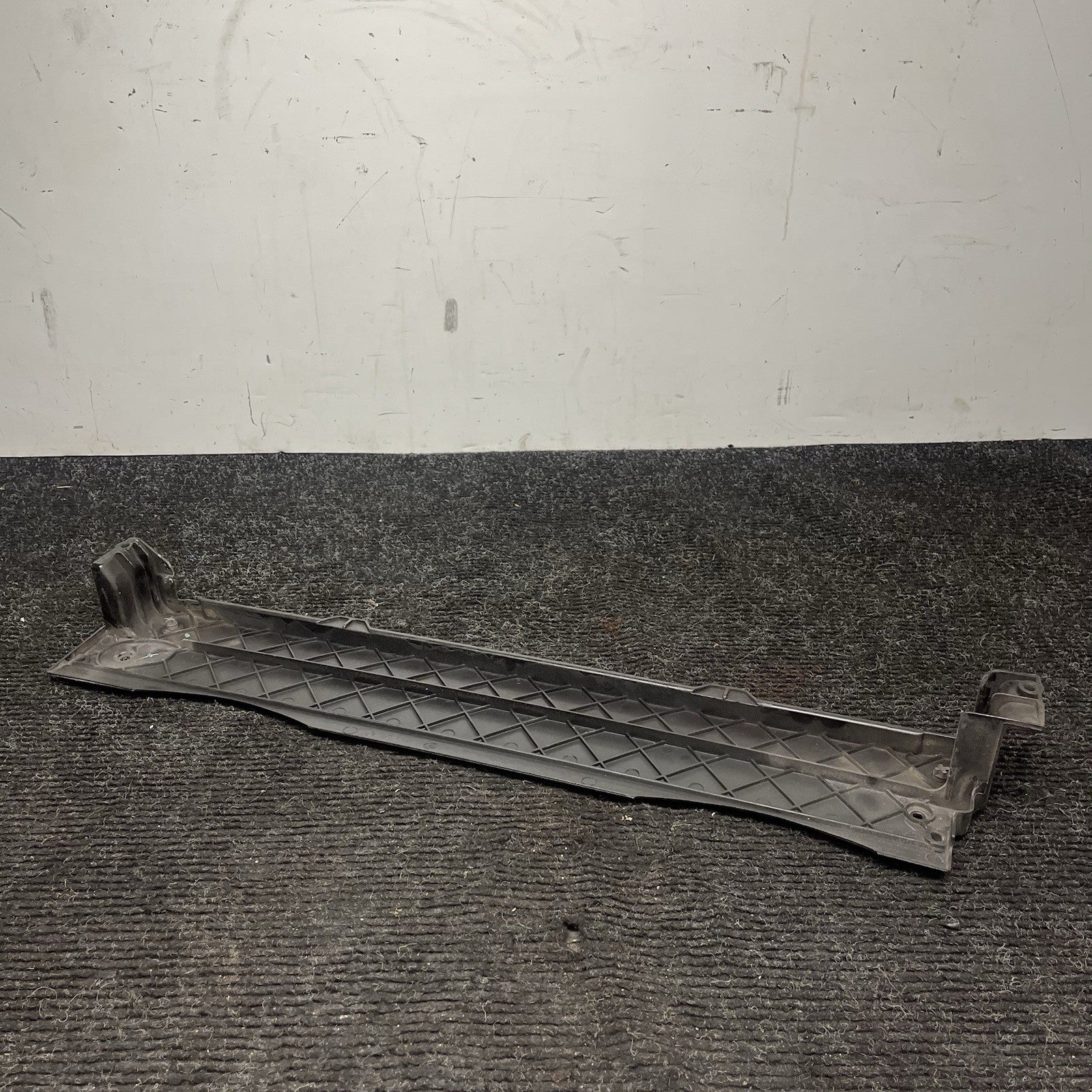 ☑️ 07-10 BMW E70 X5 Front Upper Radiator Support Bracket Bar 7533539 OEM