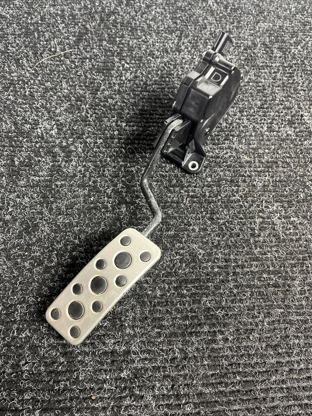 ☑️ 22-23 TOYOTA GR86 GAS PEDAL THROTTLE ACCELERATOR 36010CA111 OEM