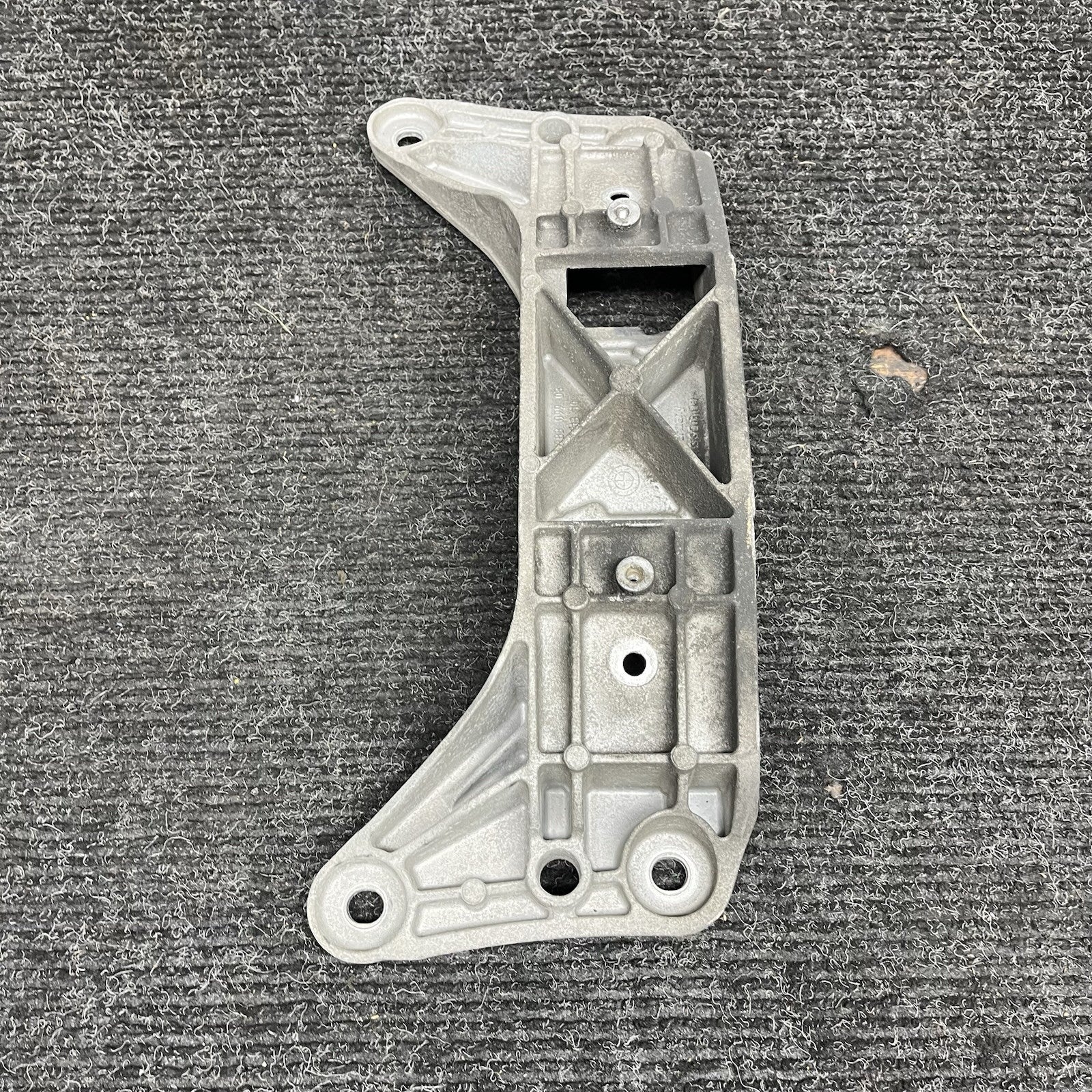 ☑️ 08-13 OEM BMW E90 E92 E93 M3 DCT Transmission Mount Bracket Support Gearbox
