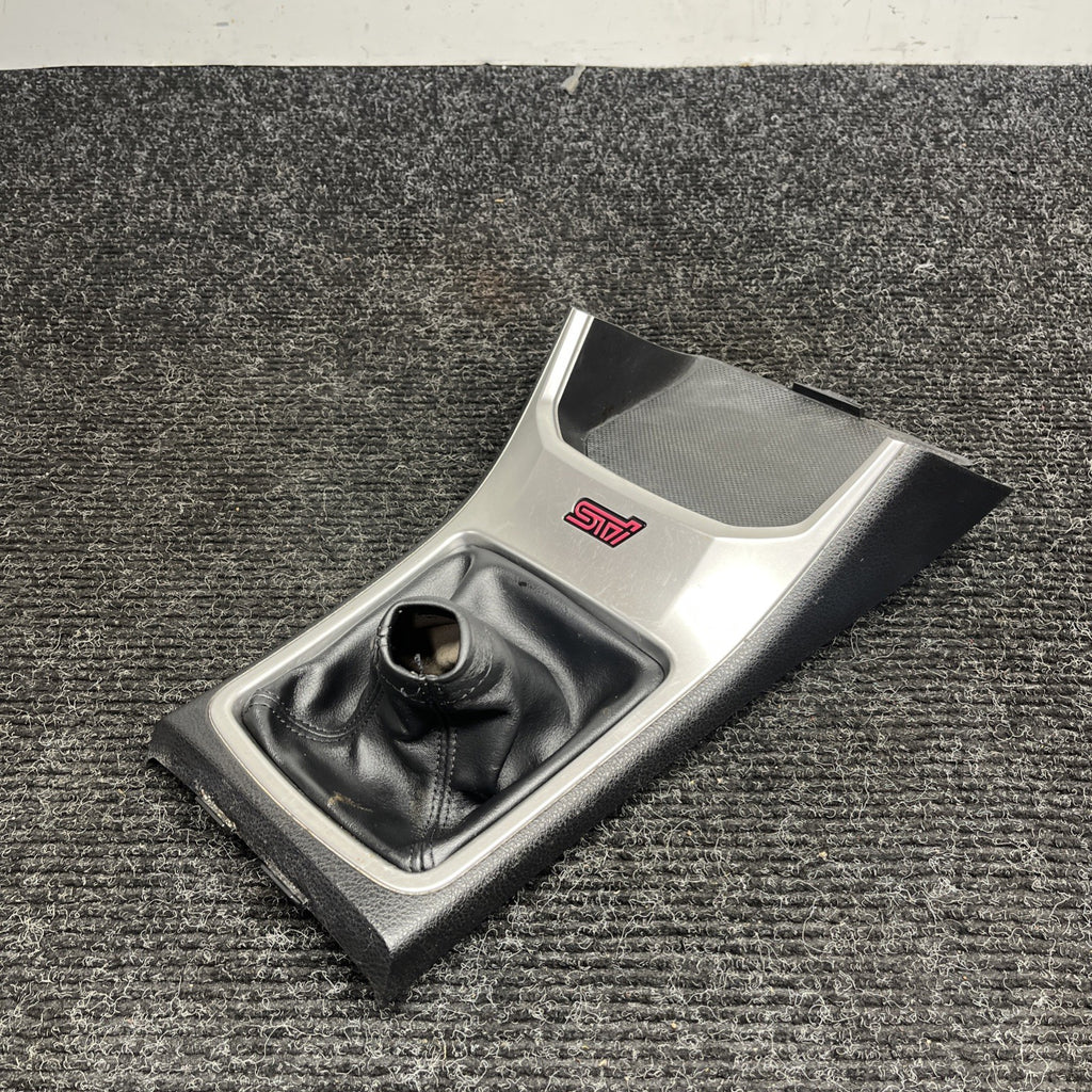 ☑️ 08-14 SUBARU WRX STI CENTER CONSOLE MANUAL GEAR SHIFT BOOT TRIM COVER OEM
