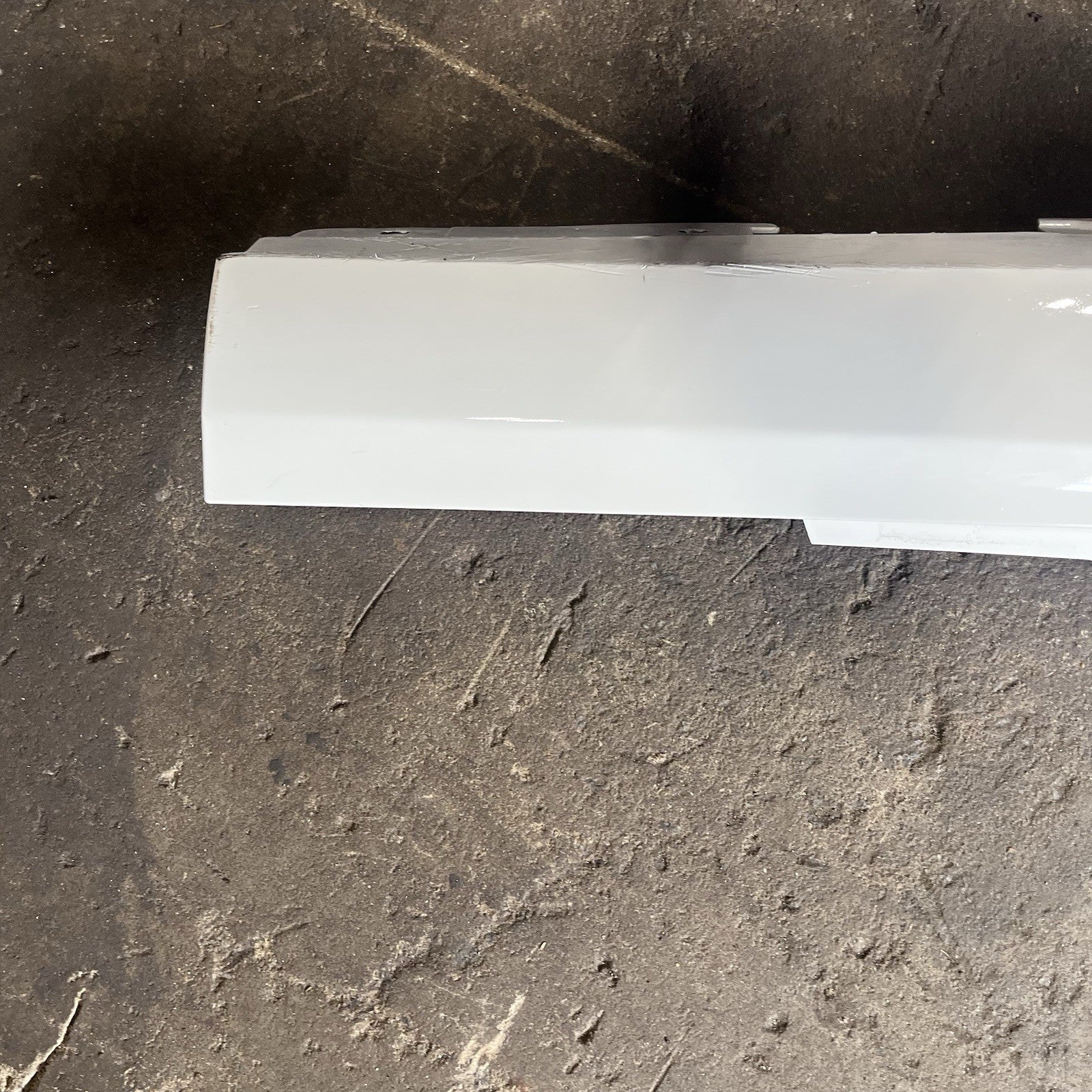 ☑️ 07-13 OEM BMW E92 E93 Right Passenger Side Skirt Rocker Panel White