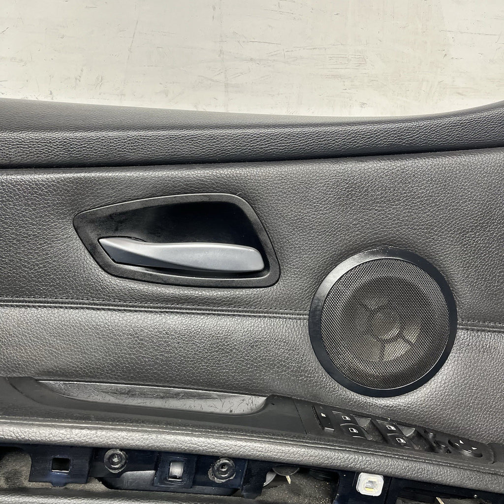 ☑️ 06-12 BMW E90 E91 OEM Driver Front Side Door Panel Cart Leather Black