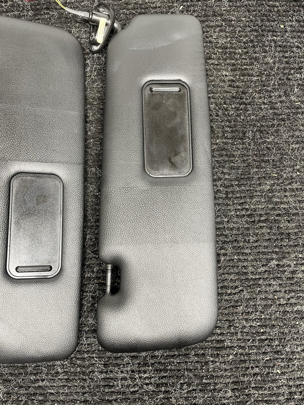 ☑️ 07-13 OEM BMW E88 E93 128 328 335 M3 Convertible Driver Passenger Visor SET
