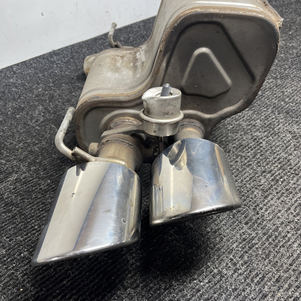 ☑️ 14-19 Ghibli 3.0L Motor Engine Driver Side Left LH Exhaust Muffler OEM