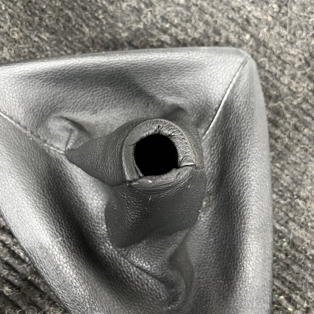 ☑️ 07-13 OEM BMW E92 E93 MT Manual Transmission Shifter Leather Boot w/ Knob
