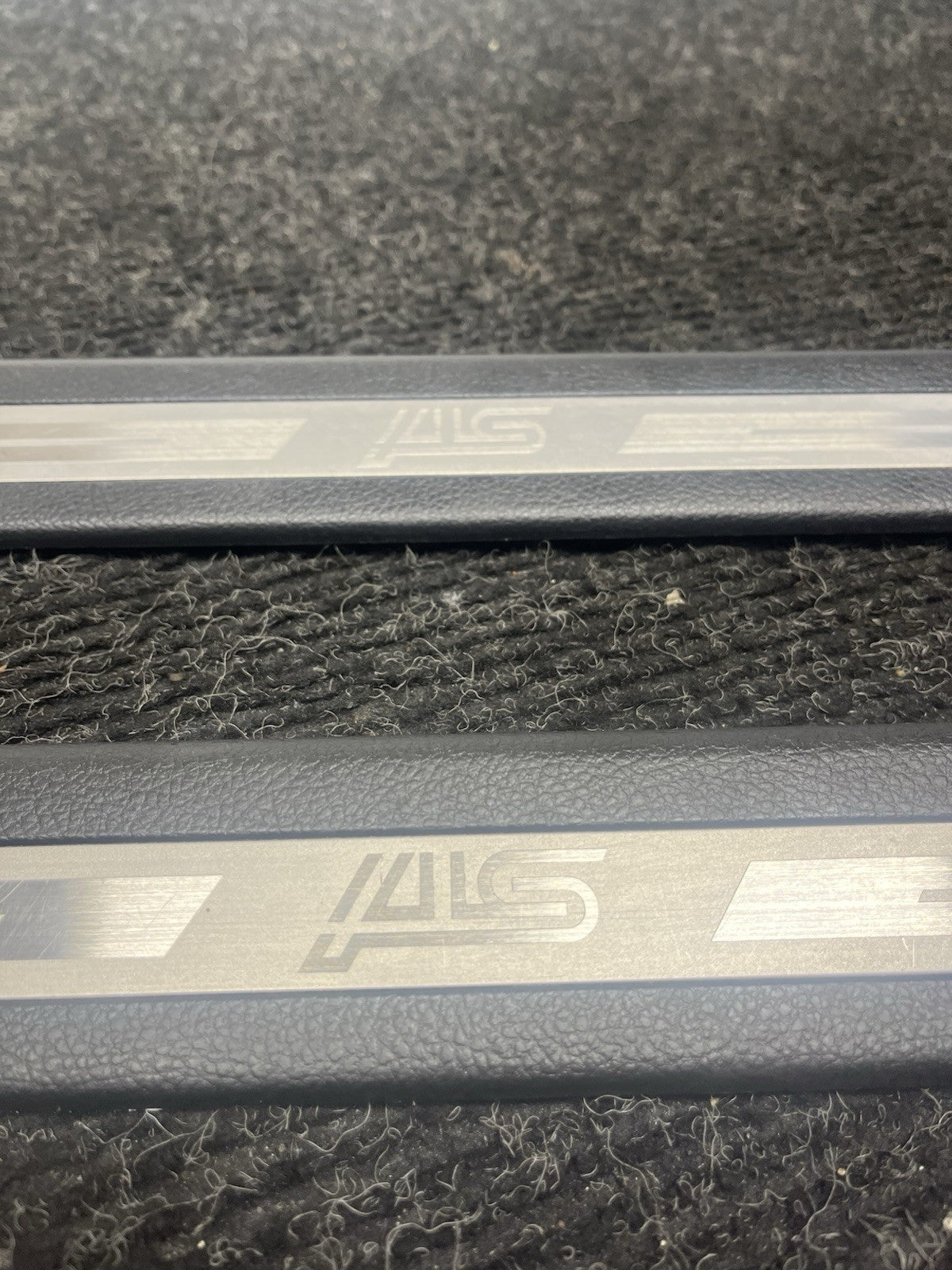 ☑️ 2015-2021 Subaru WRX STI Front Door Sill Trim Set OEM LU85