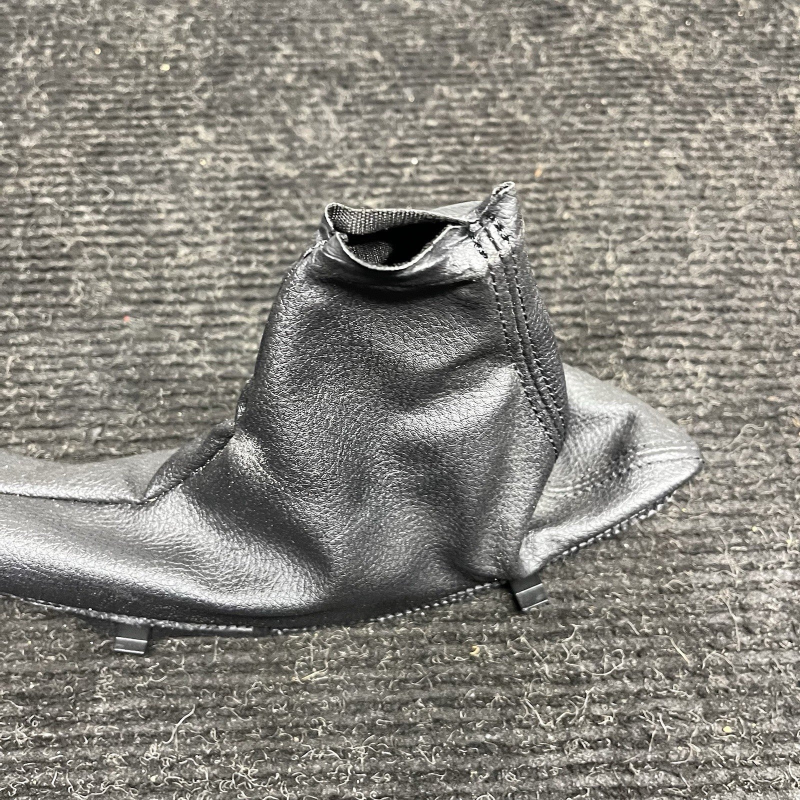 ☑️ 12-18 BMW F30 F31 320i 328i Parking Handbrake Lever Boot Cover OEM 9235425