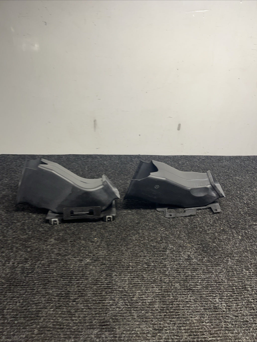 ☑️ 00-06 Genuine BMW 3 Series E46 Coupe Convertible M Sport Front Air Ducts PAIR