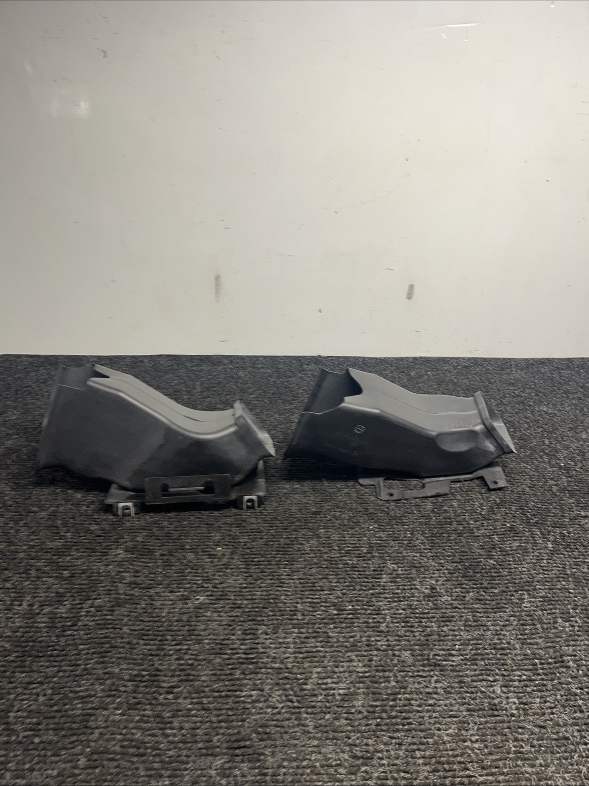☑️ 00-06 Genuine BMW 3 Series E46 Coupe Convertible M Sport Front Air Ducts PAIR