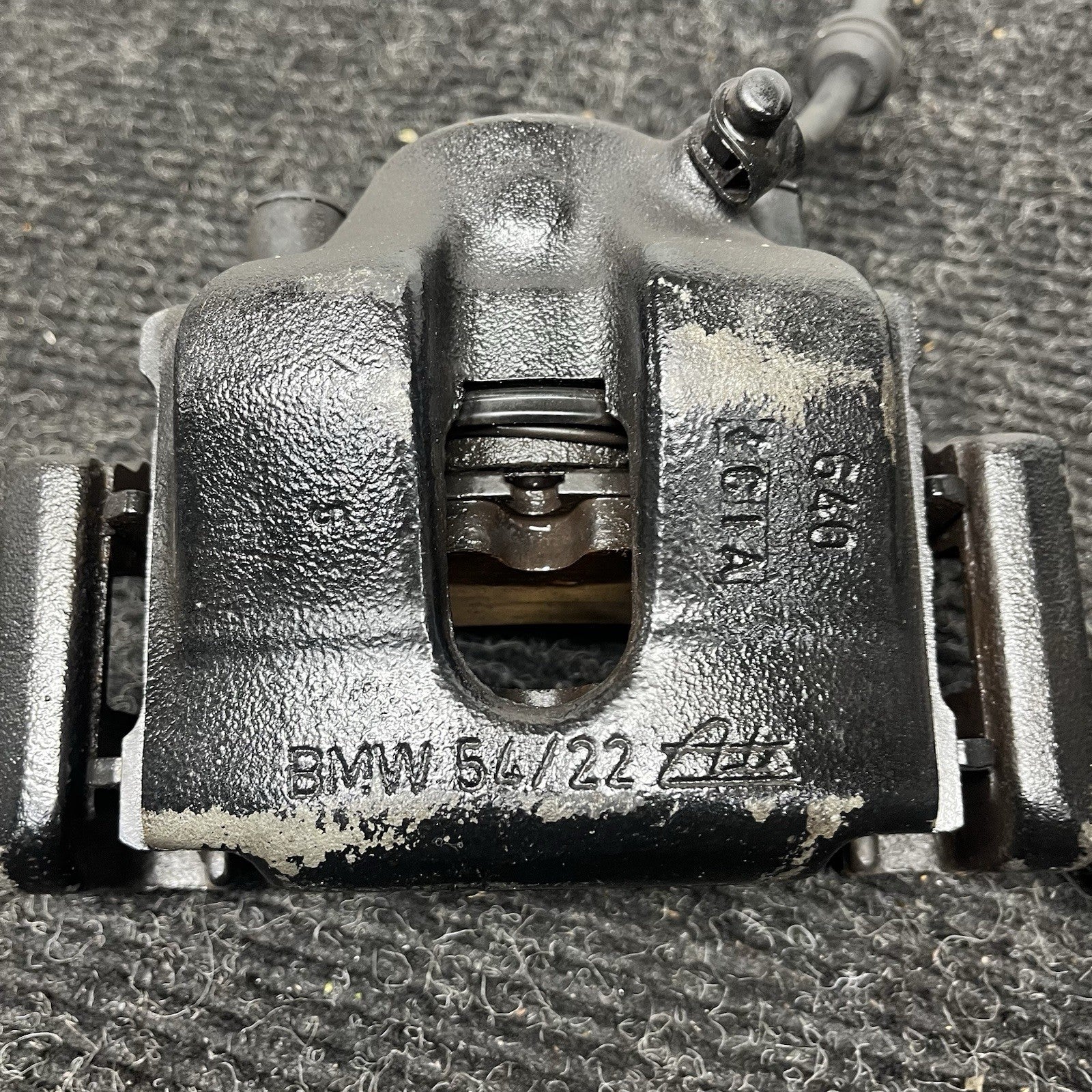 ☑️ 03-05 BMW E85 Z4 RWD SET OF 2 FRONT LEFT & RIGHT BRAKE CALIPER OEM *NOTE*