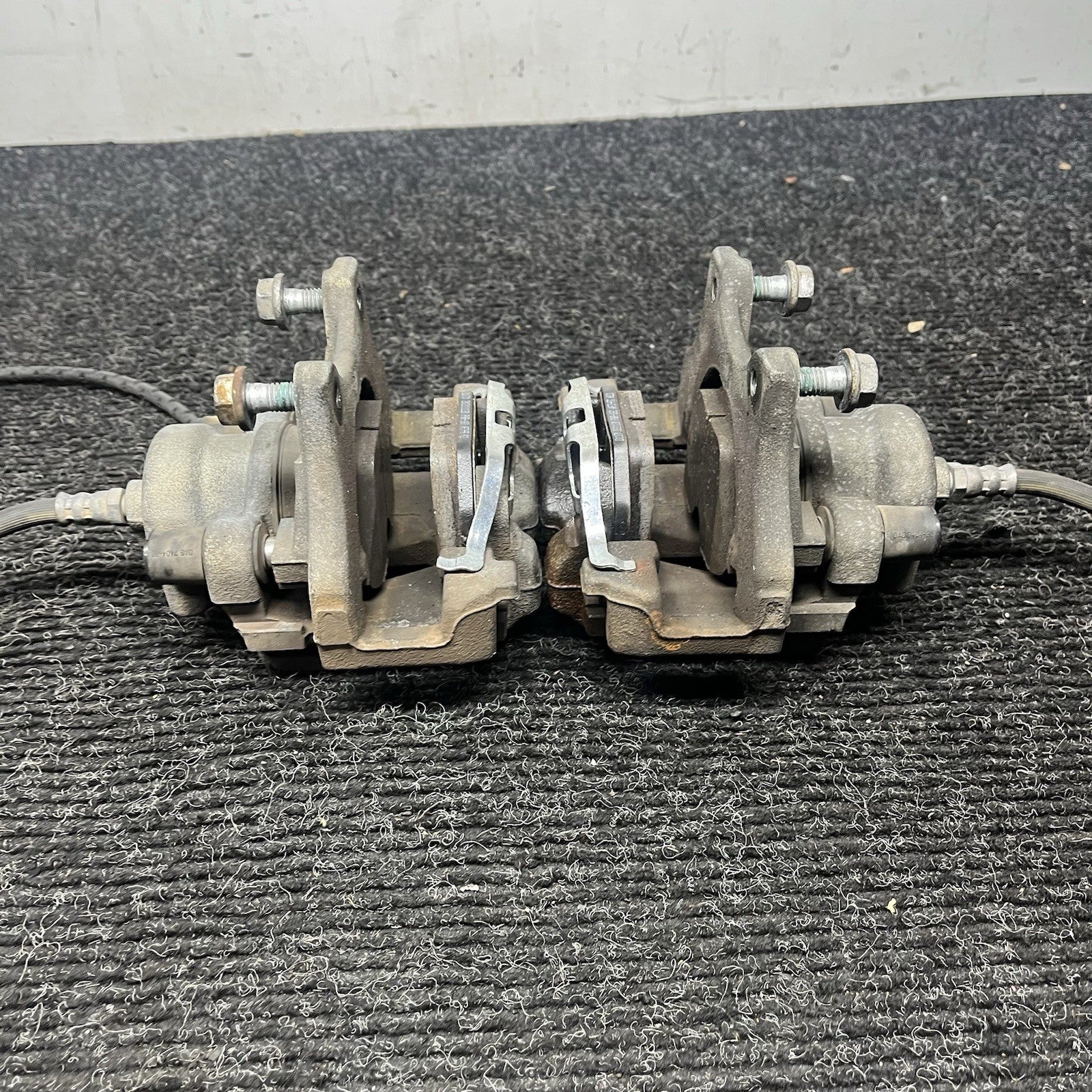 ☑️ 07-13 OEM BMW E90 E92 E93 335I Rear Left & Right Brake Calipers Pair Set