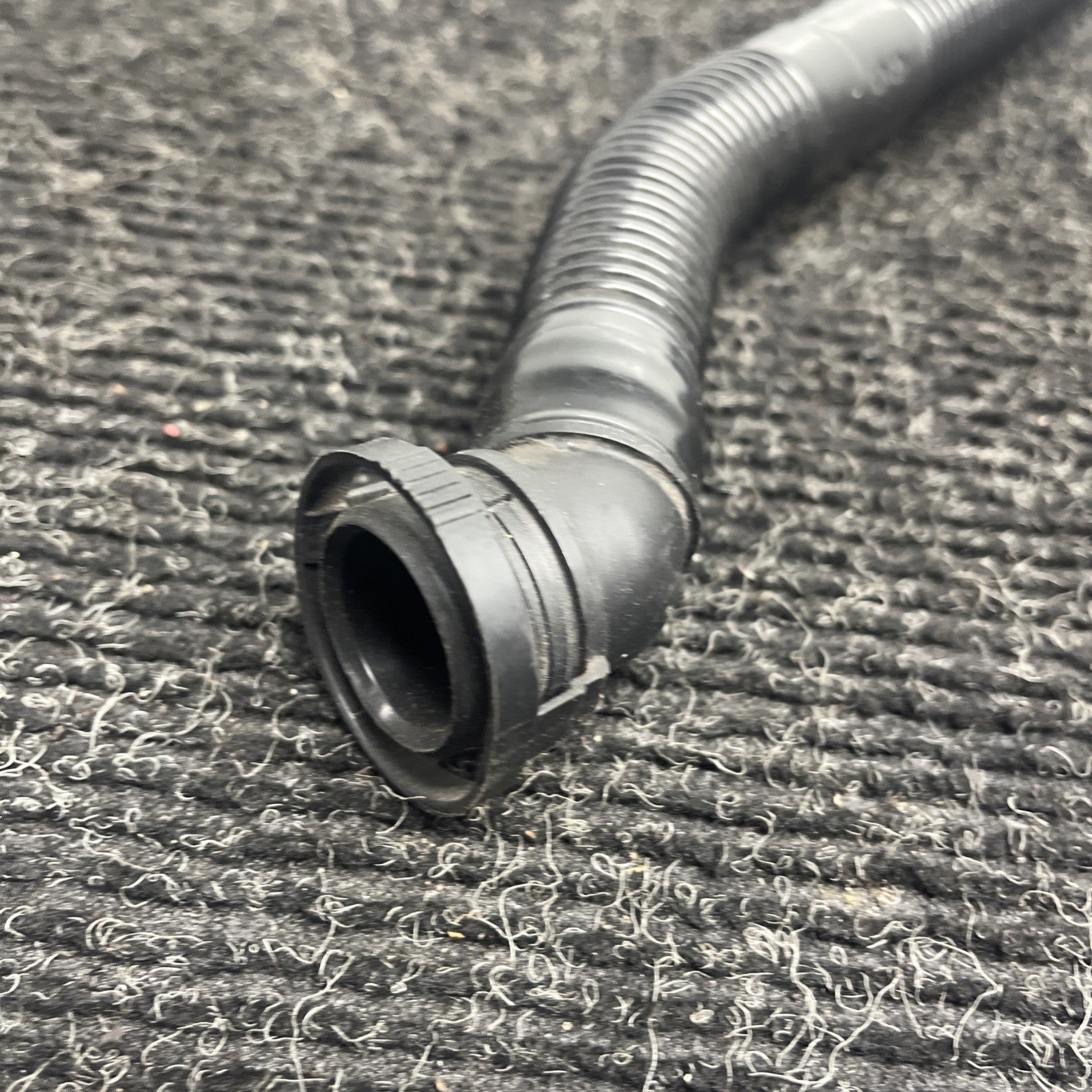 ☑️ 08-13 OEM BMW E90 E92 E93 M3 S65 Secondary Air Pump Suction Hose w/ Sensor