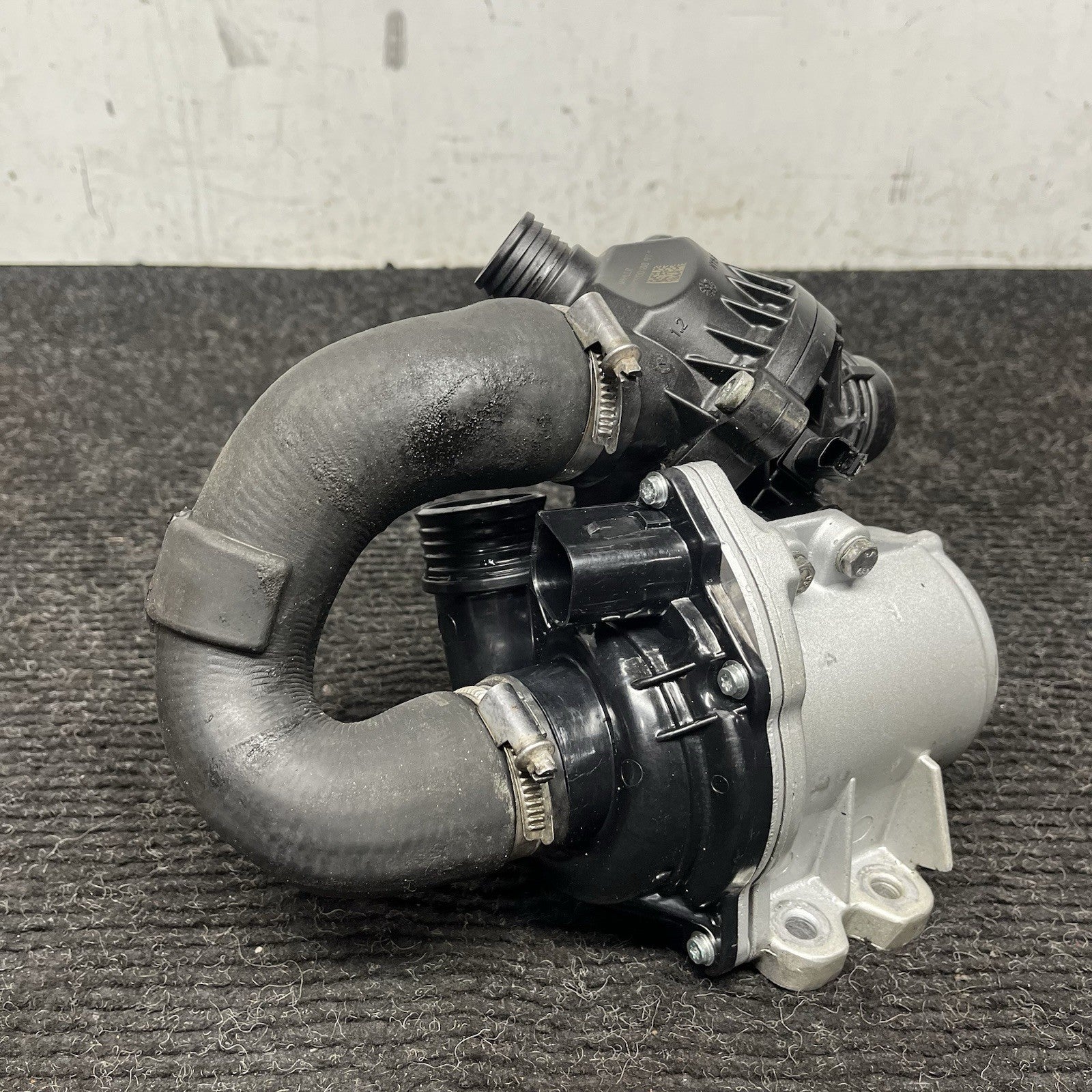 ☑️LOW MILES! BMW E82 E90 E92 F10 N54 N55 Electric Metal Water Pump W/ Thermostat