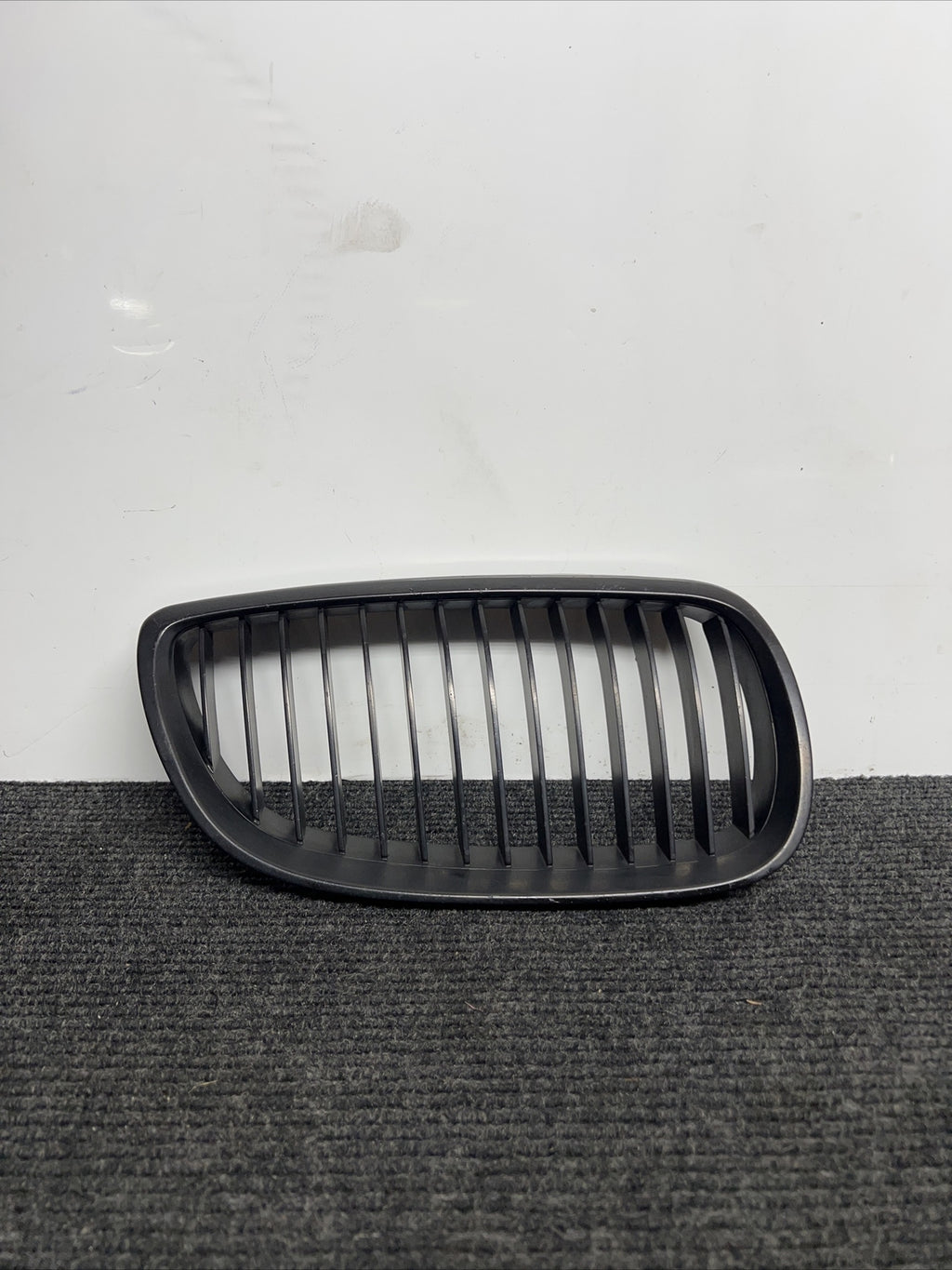 Front Hood Grille Right Passenger Side For BMW OEM# 51137157278 E92 E93 Chrome