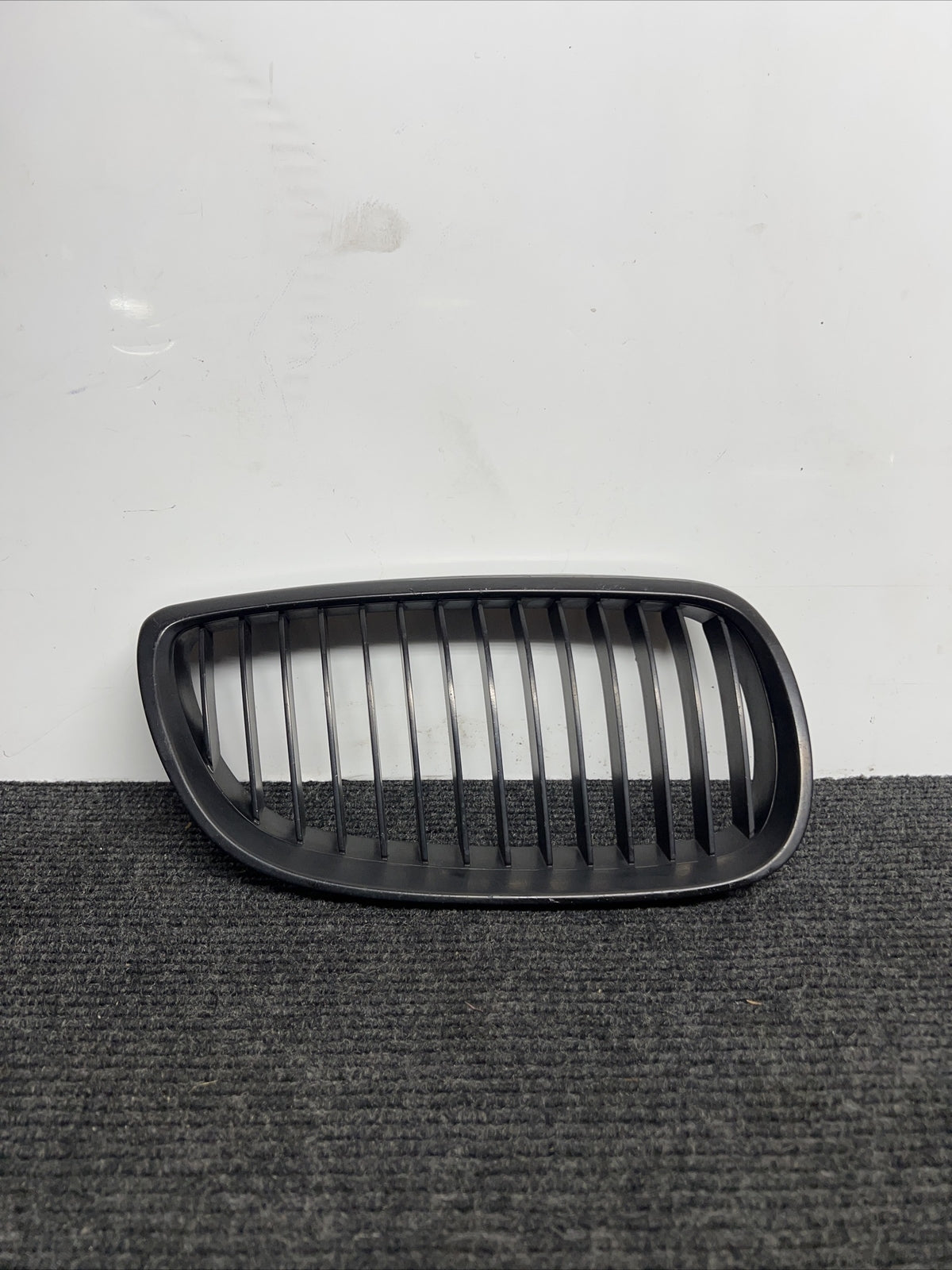 Front Hood Grille Right Passenger Side For BMW OEM# 51137157278 E92 E93 Chrome
