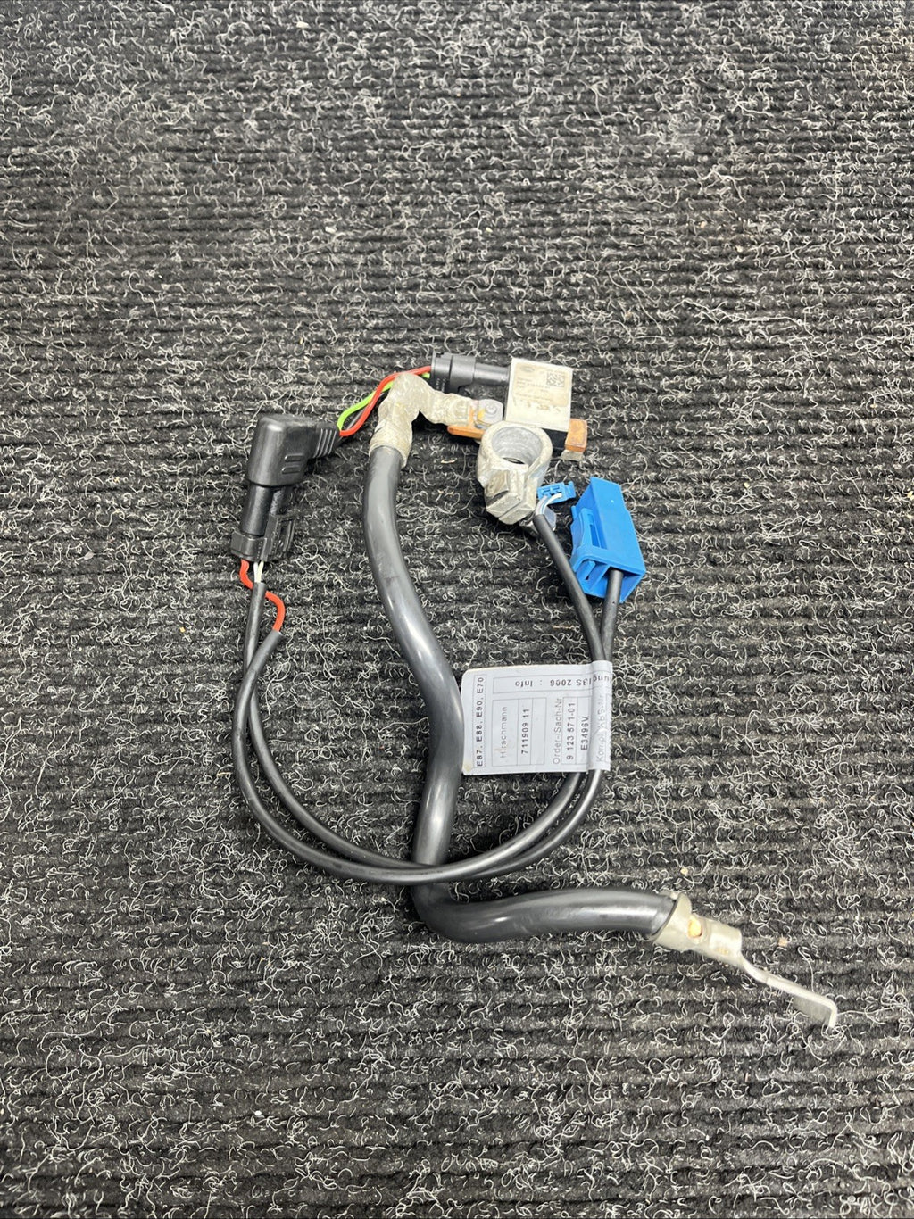 ☑️ BMW OEM E60 E61 E64 E70 545 535 550 M5 REAR TRUNK BATTERY NEGATIVE CABLE