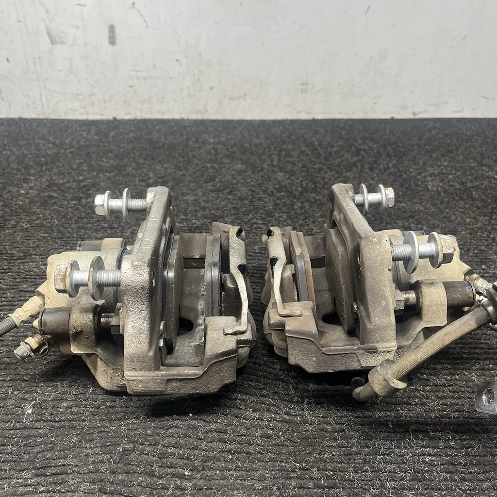 ☑️ 07-13 BMW E90 E92 E93 328i Front Left Right Brake Caliper Pair OEM