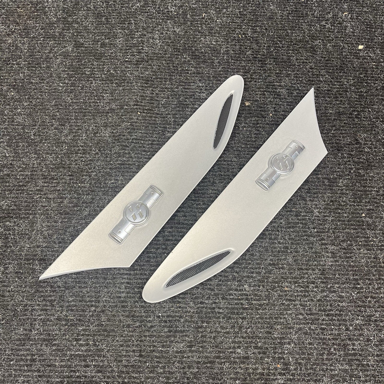 ☑️13-20 Scion FRS Subaru BRZ Toyota 86 OEM Fender Garnish Left & Right Set Pair