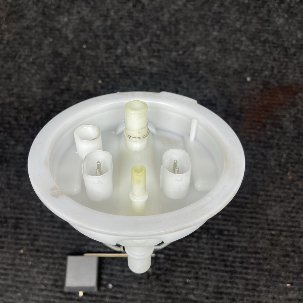☑️ 06-13 BMW E82 E88 E90 E91 E92 E93 135I 335I Fuel Pump OE