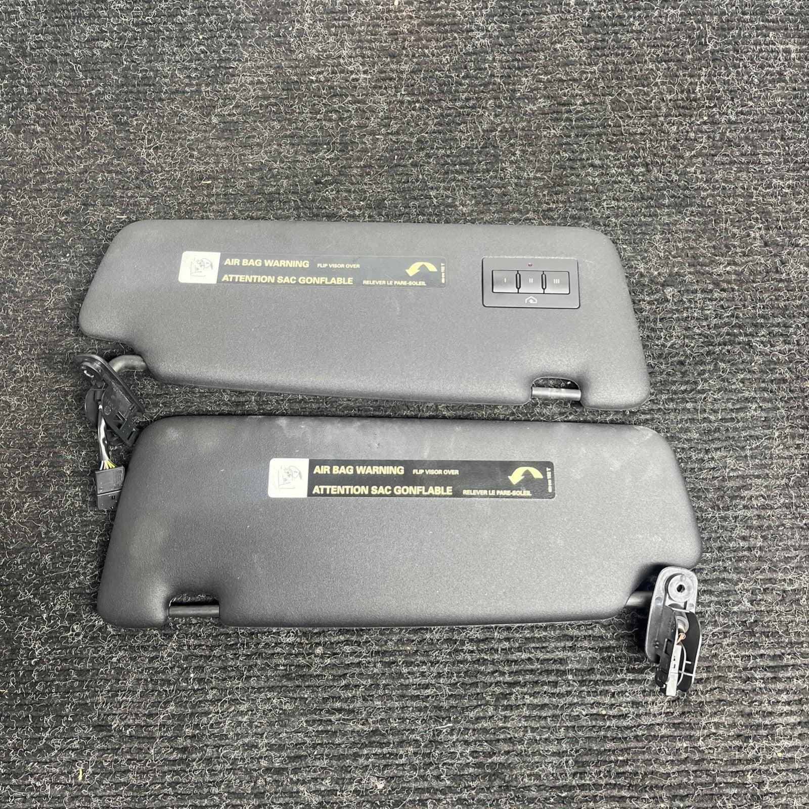 ☑️ 2003-2009 Audi A4 Interior Overhead Left Right Illuminated Sun Visor OEM Set