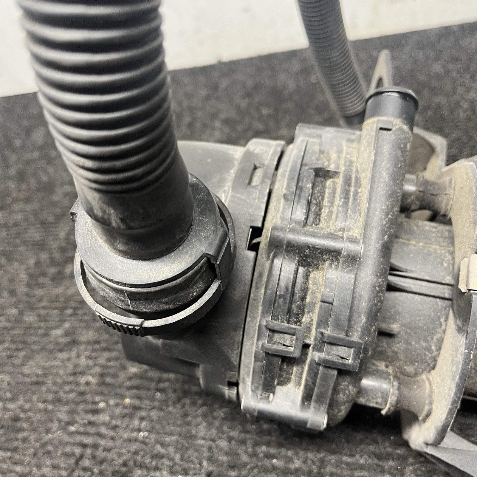 ☑️ 96-99 BMW E36 328ic 2.8L M52 ENGINE SECONDARY AIR INJECTION SMOG PUMP OEM