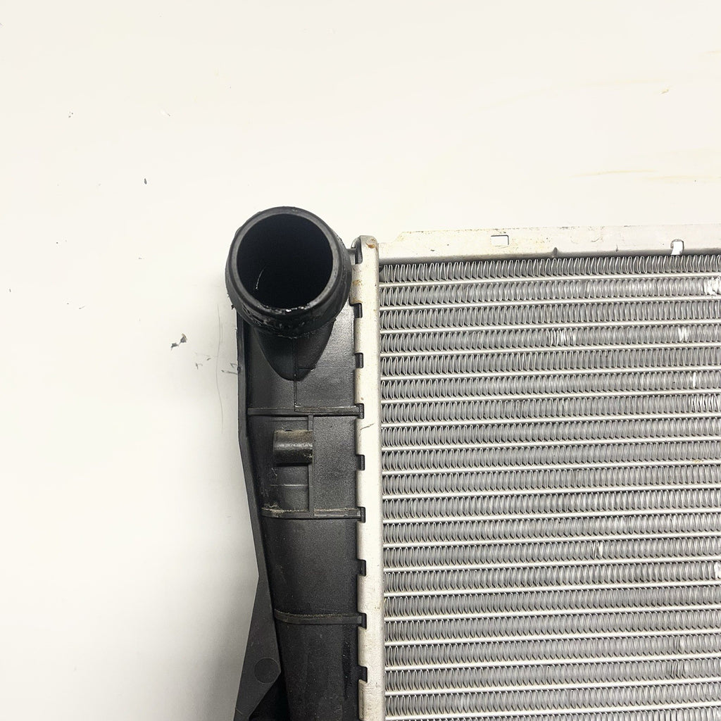 ☑️ 2001-06 BMW E46 330i M54 ENGINE RADIATOR A/C CONDENSER OIL COOLER SHROUD SET