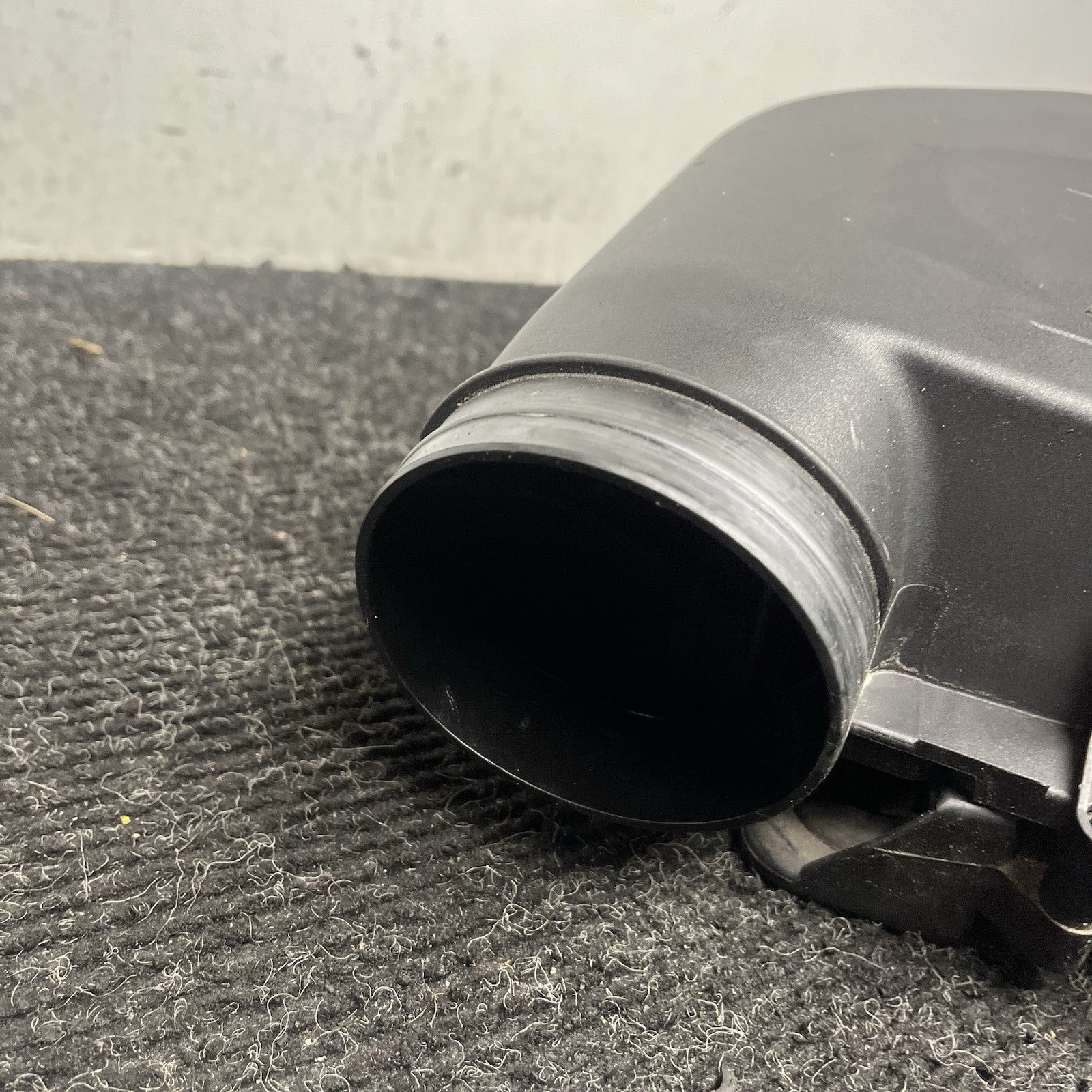 ☑️ 11-17 BMW X3 F25 F10 3.0L Engine Air Intake Filter Housing Box OEM 7583725